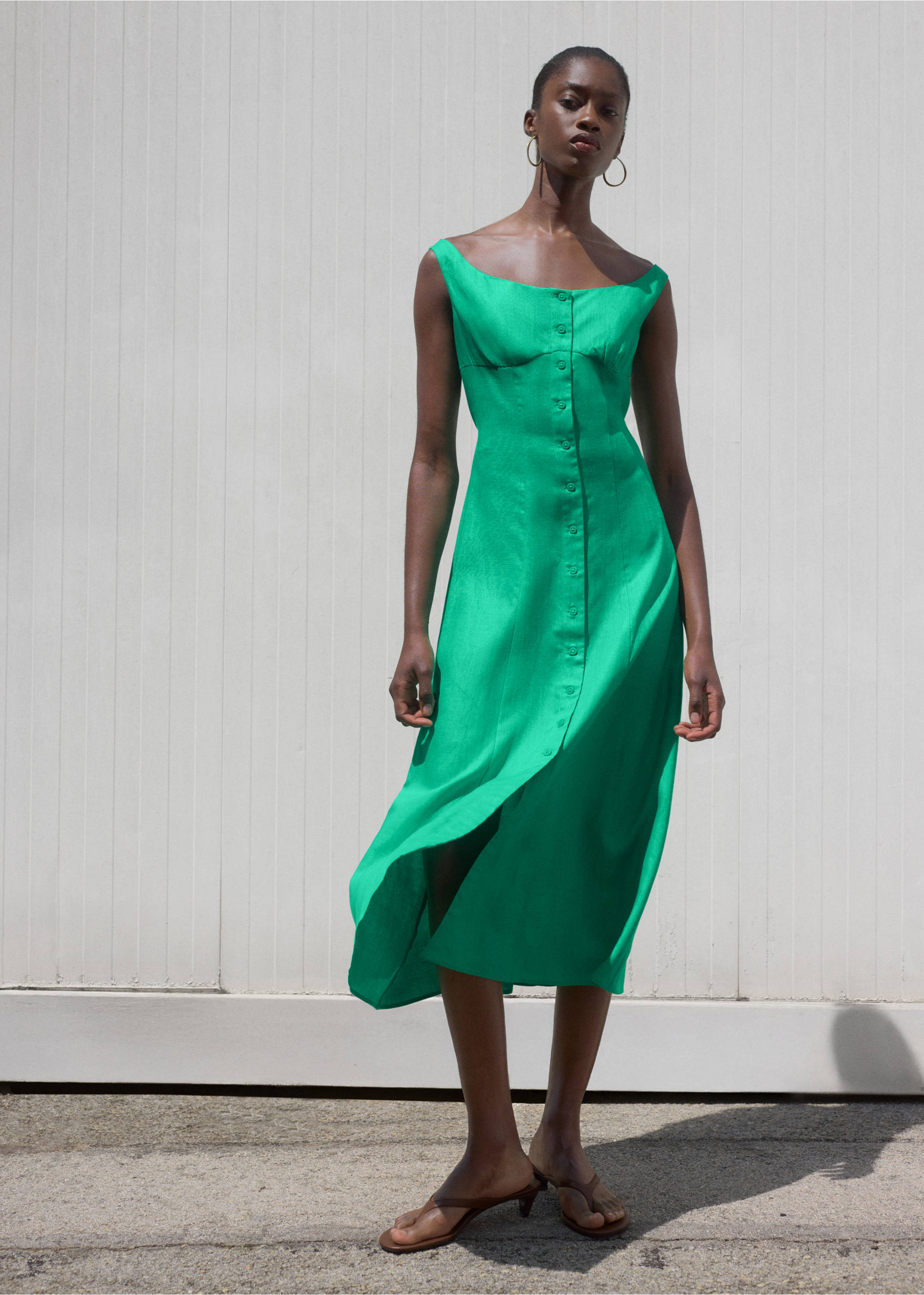Платье из смесового льна с пуговицами - Общий план, Зеленый. Ref: 17011167-00.