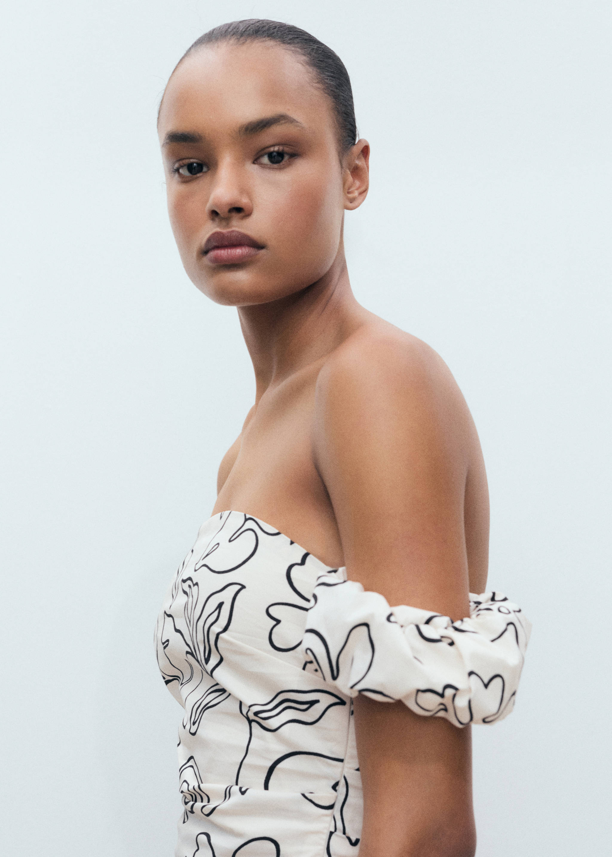 ชุดเดรสลายดอกไม้แบบเกาะอก - รายละเอียดของสินค้า 1