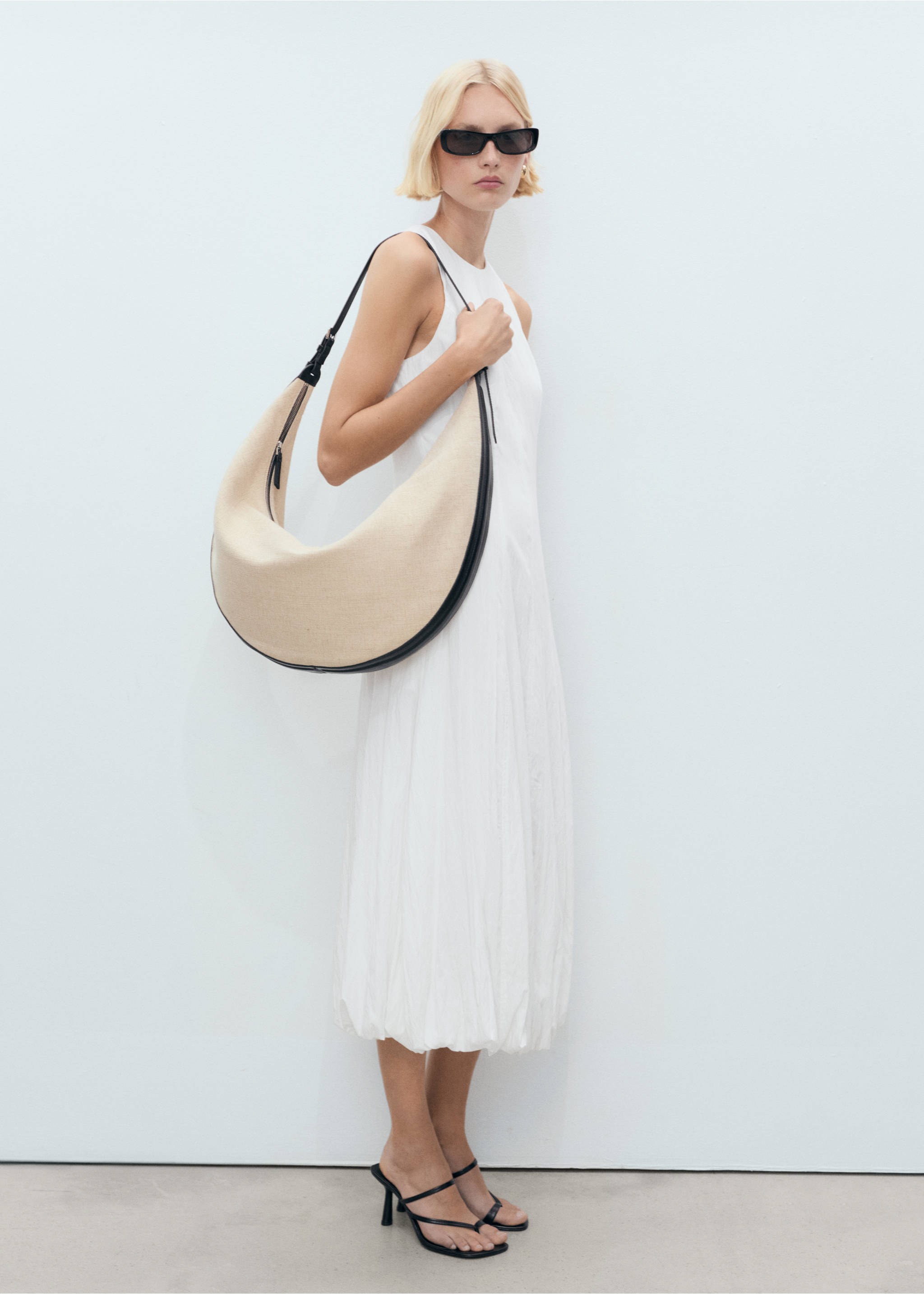 Robe longue ballon - Plan général, Blanc. Ref: 17011170-00.