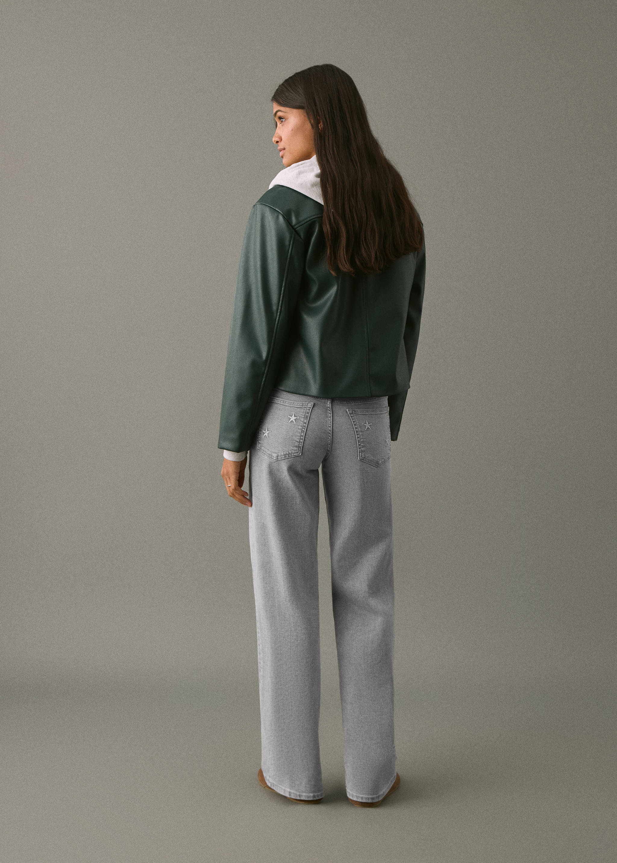 Straight-leg jeans with star embroidery - Reverse of the article