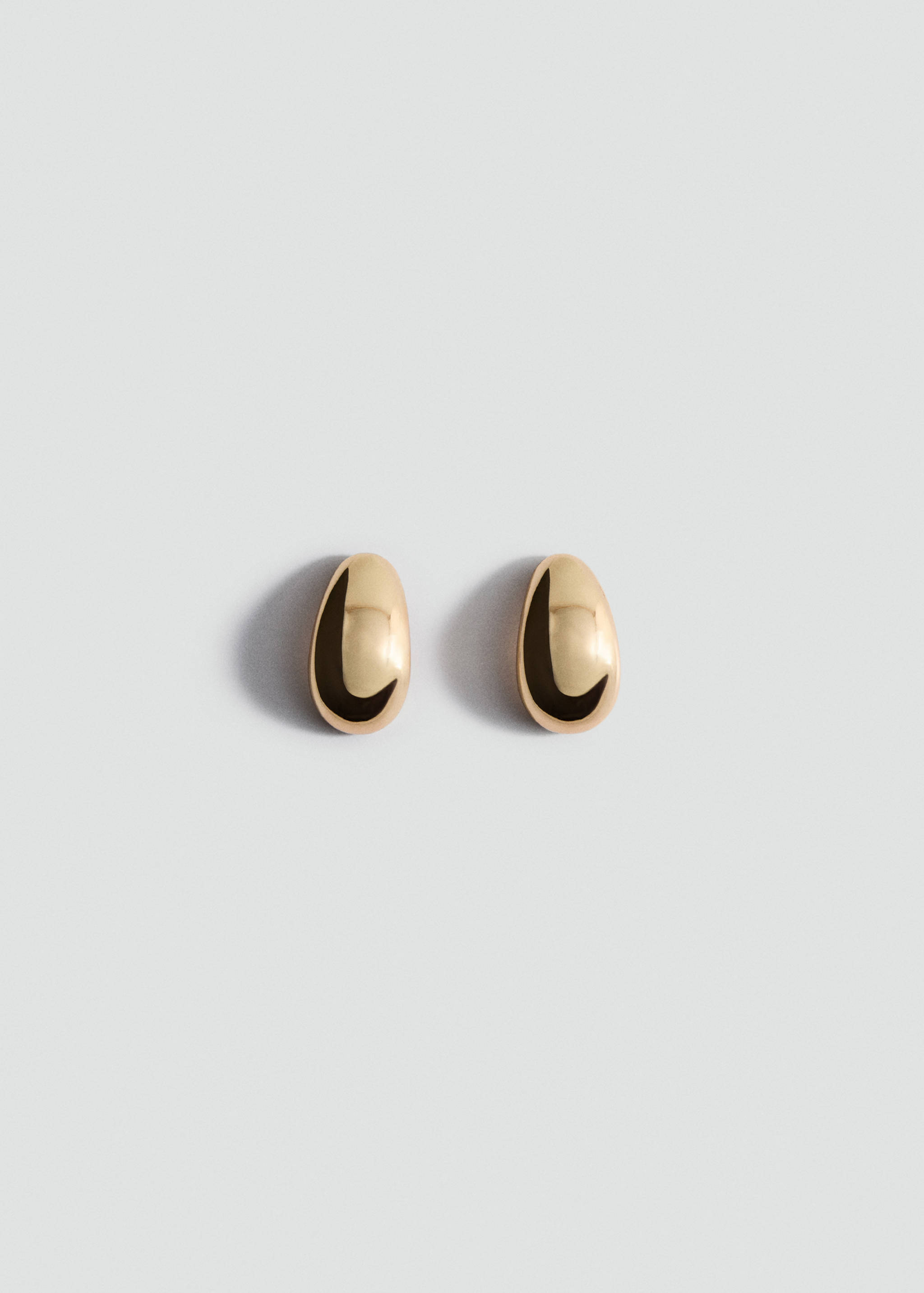 Oval volume earrings - Article without model