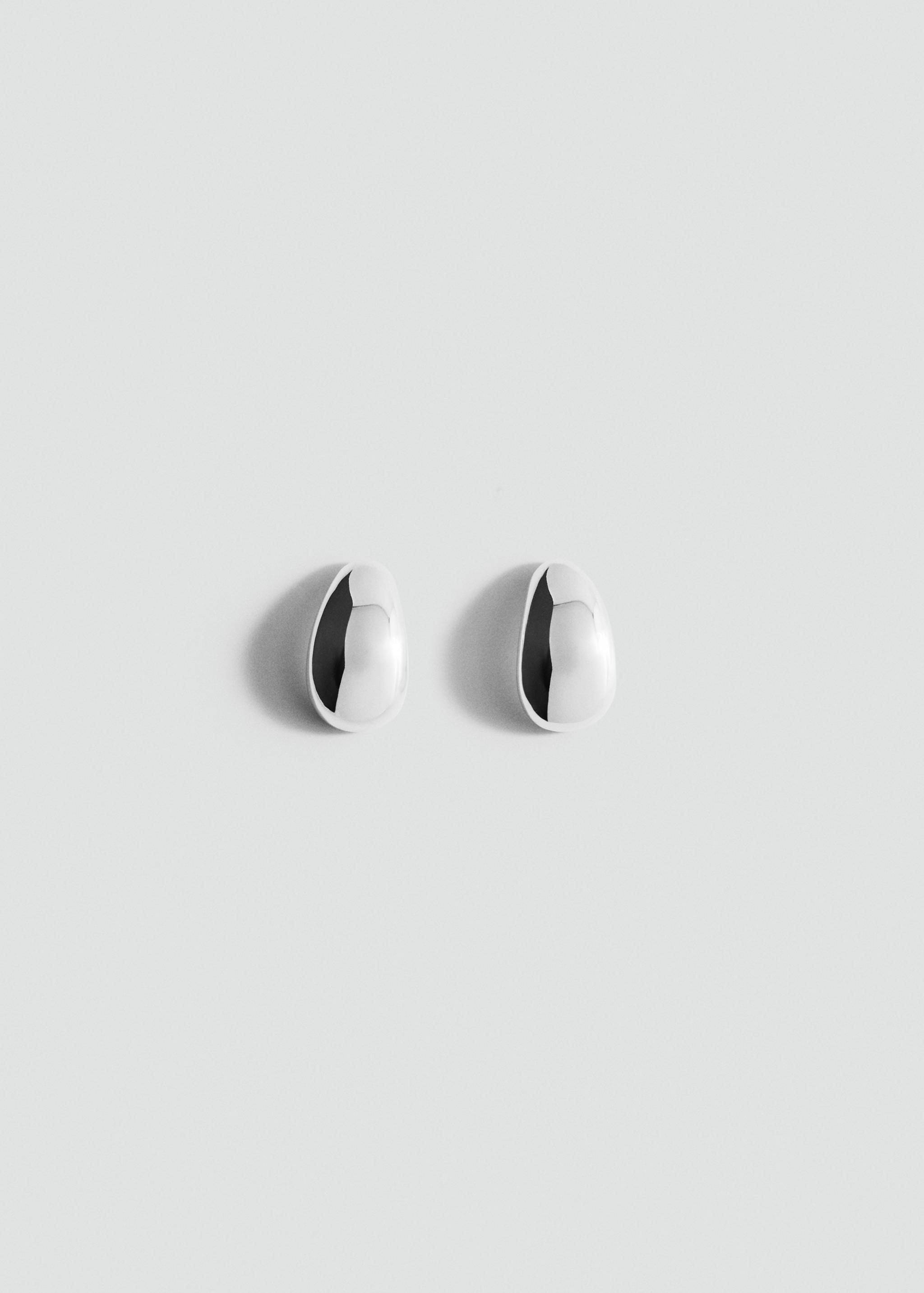 Oval volume earrings - Article without model
