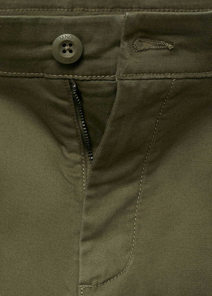 Stretchy chinos — Khaki