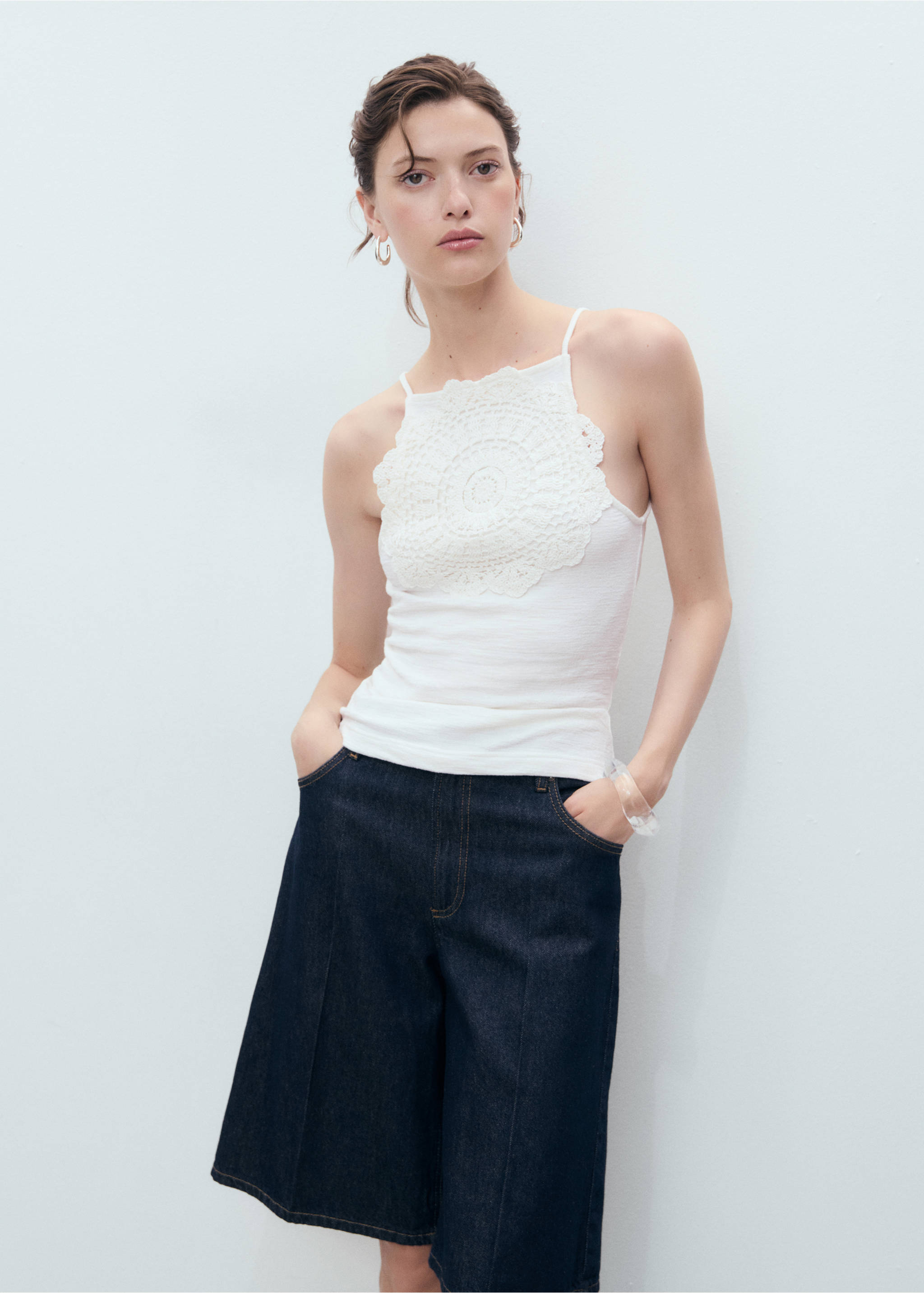 Top aplique crochet - Plano medio, Blanco roto. Ref: 17011223-00.