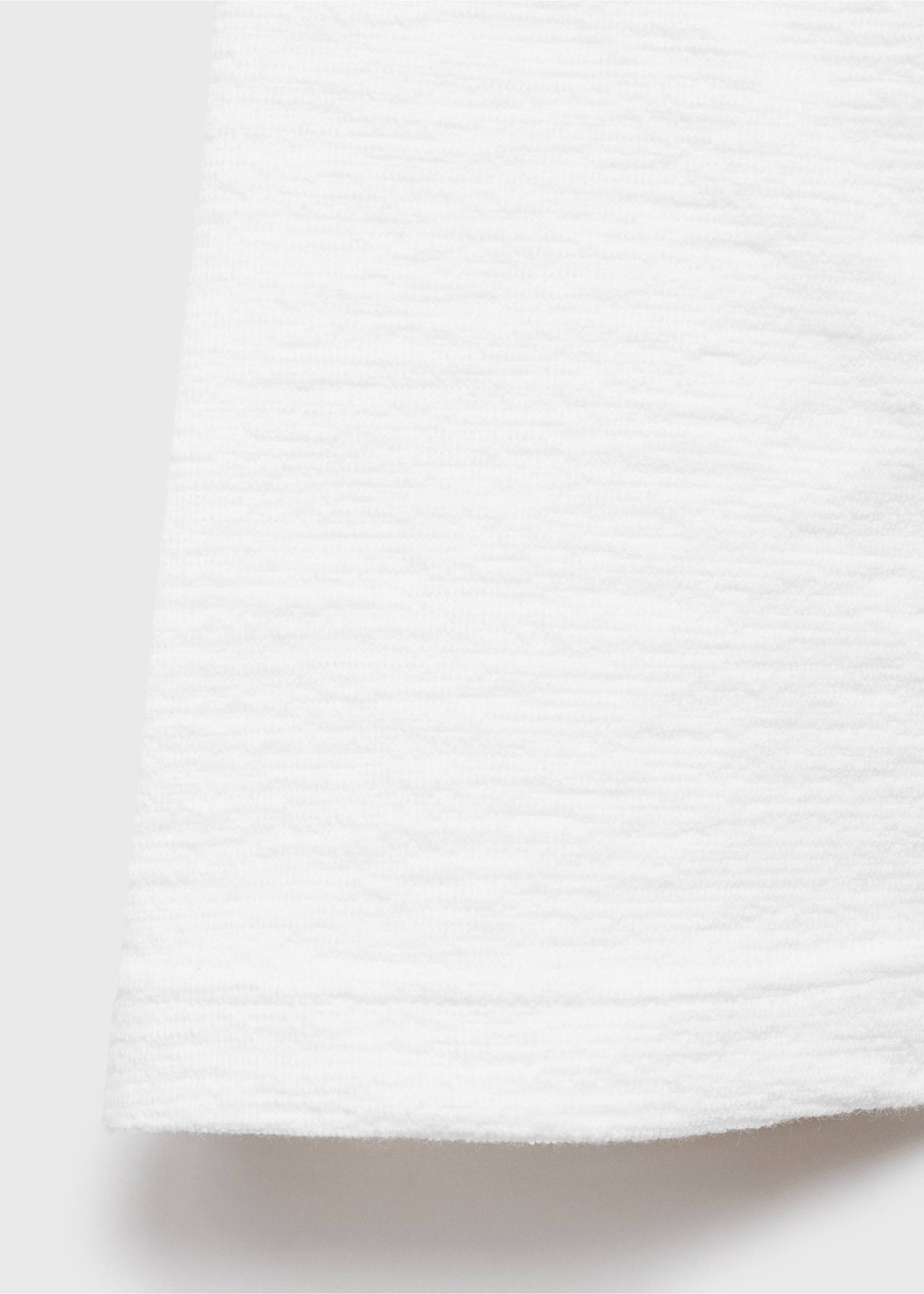 Top aplique crochet - Detalle del artículo 0, Blanco roto. Ref: 17011223-00.