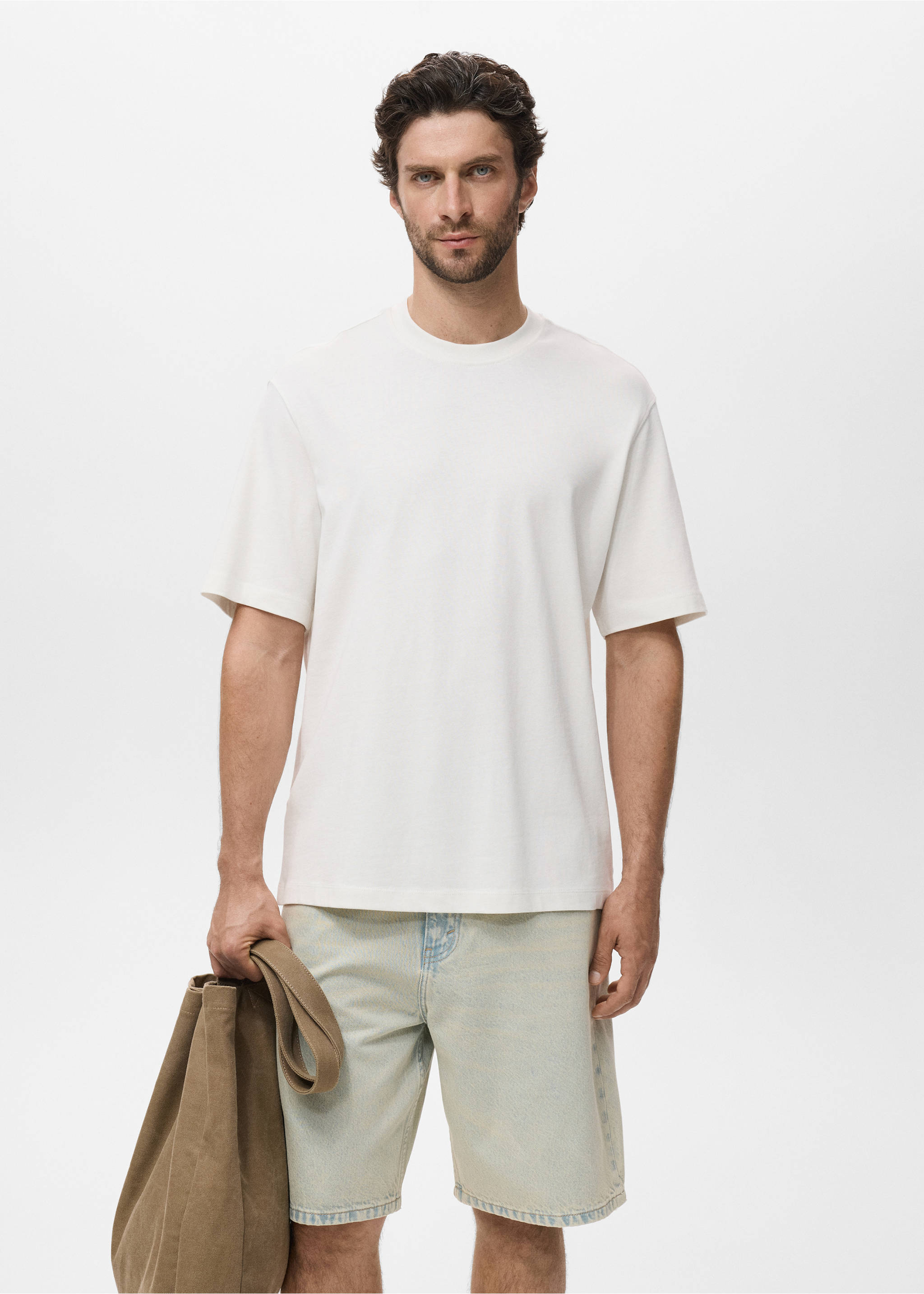 T-shirt 100 % coton relaxed-fit - Plan moyen, Blanc cassé. Ref: 17011240-00.