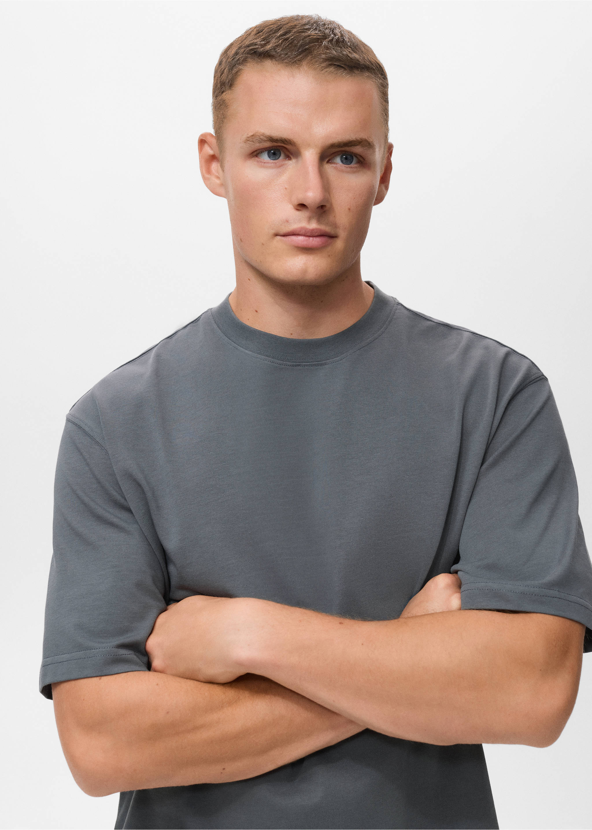 T-shirt 100 % coton relaxed-fit - Détail de l'article 1, Bleu indigo. Ref: 17011240-00.