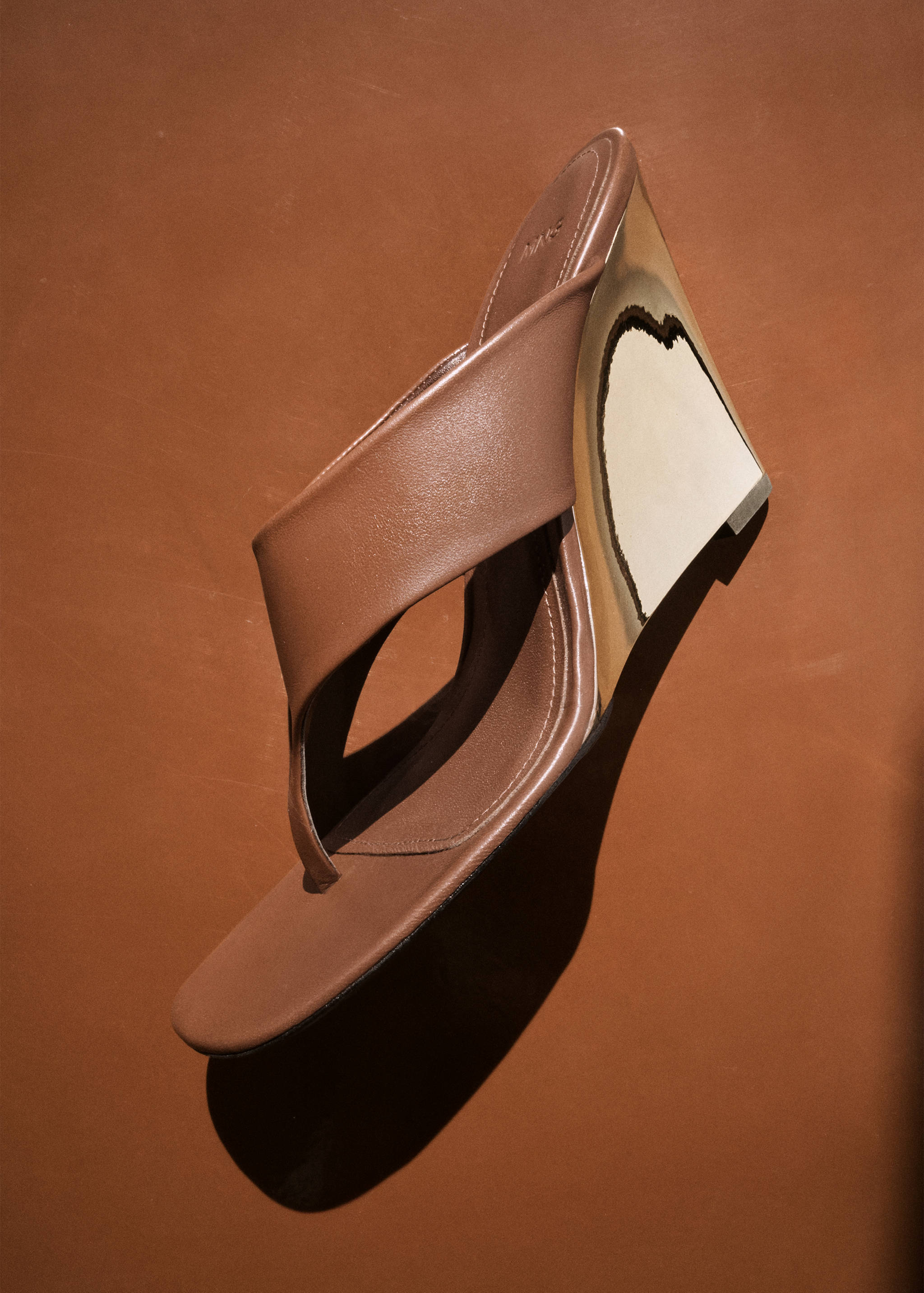 Contrast wedge leather sandal - Details of the article 6