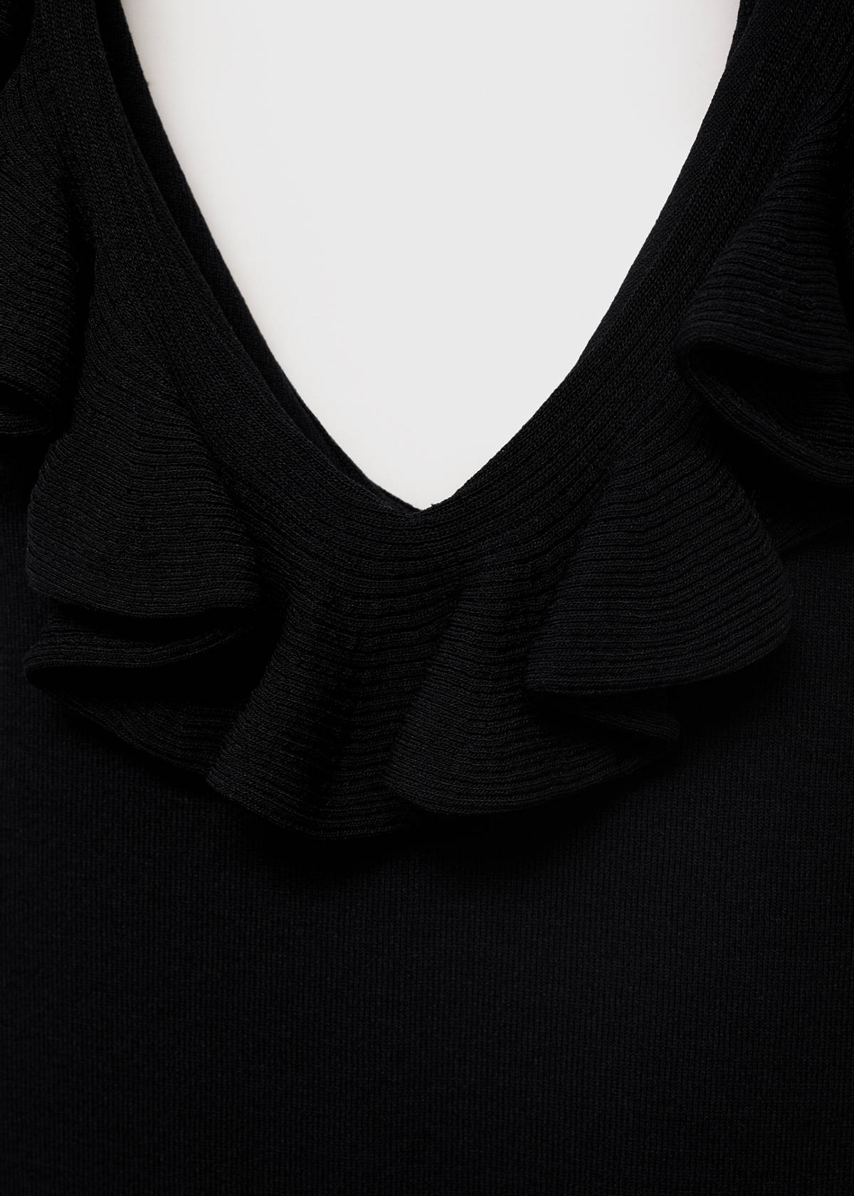Ruffle knit top — Black