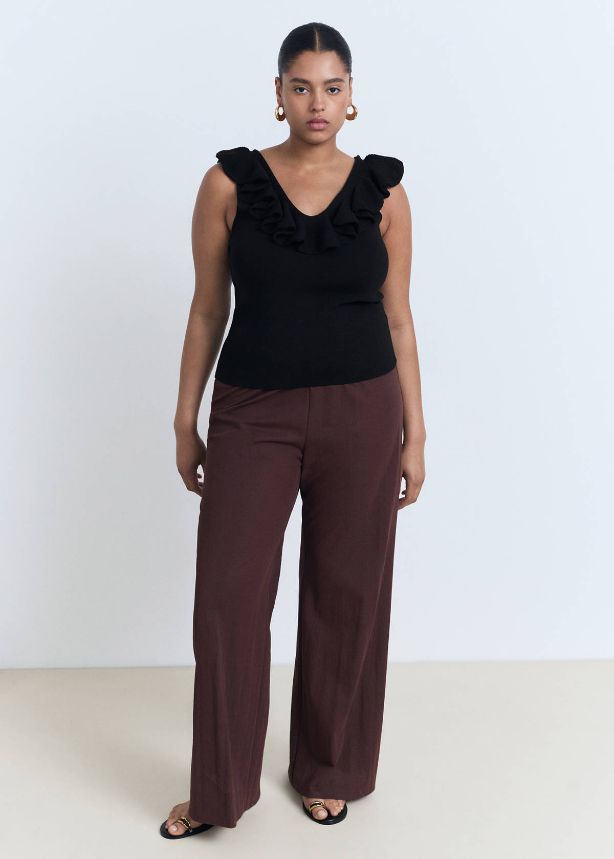 Ruffle knit top — Black