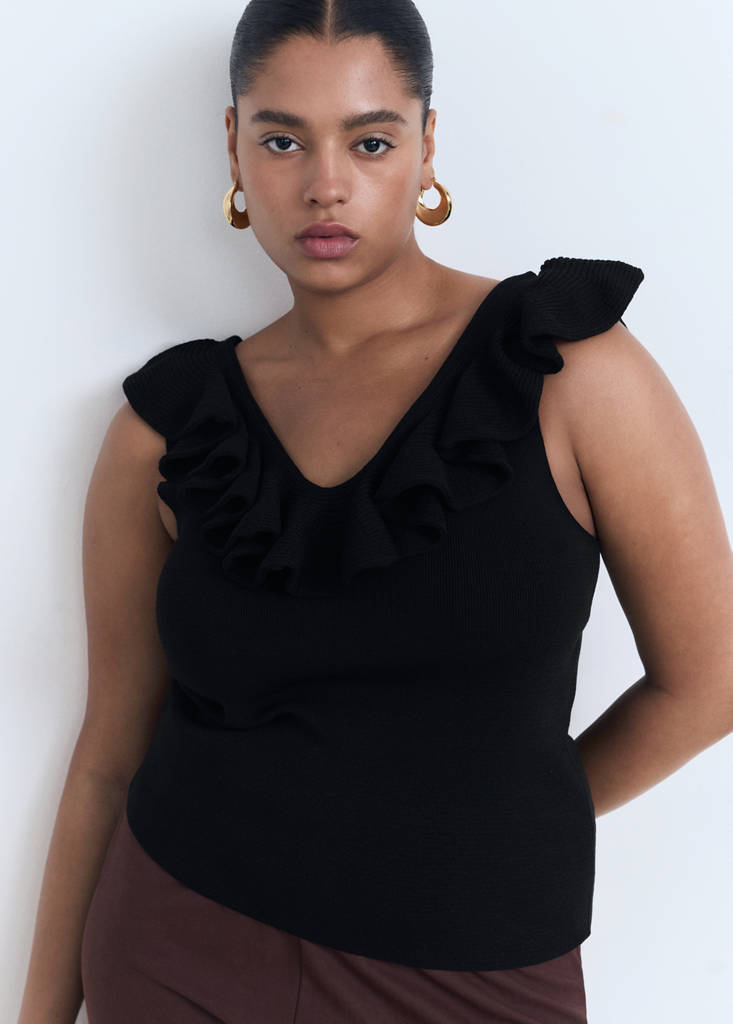 Ruffle knit top — Black
