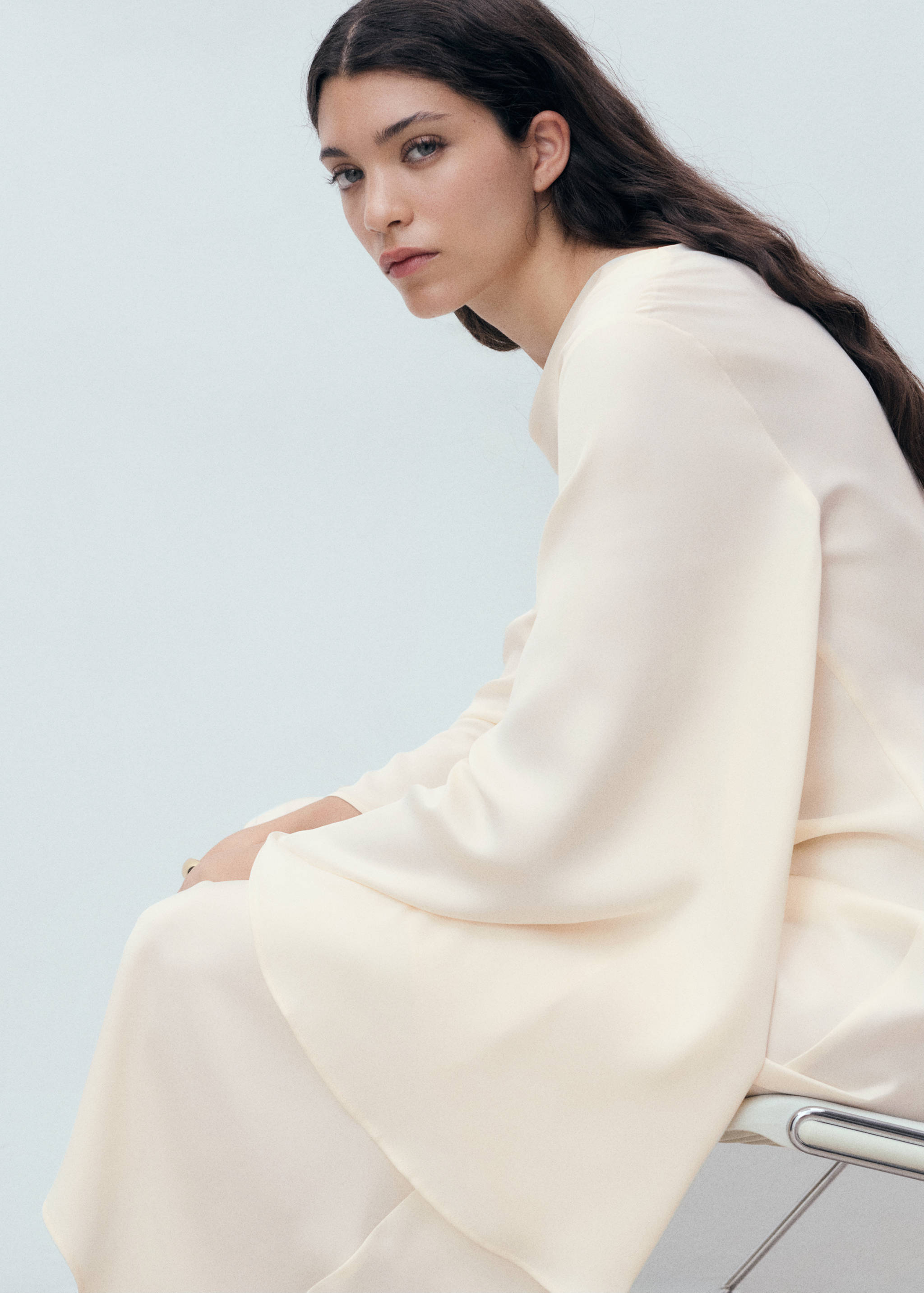 Satin klänning - Detaljer om artikeln 2