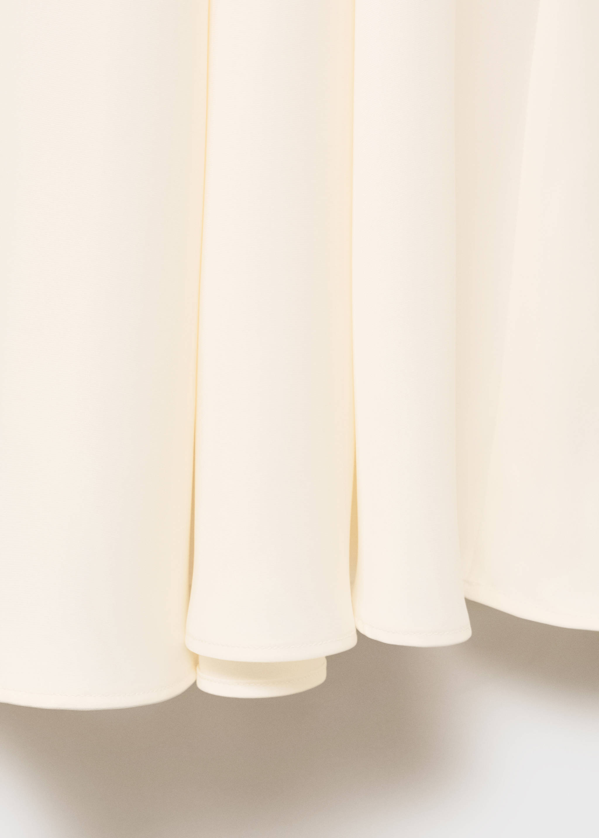 Satin klänning - Detaljer om artikeln 0