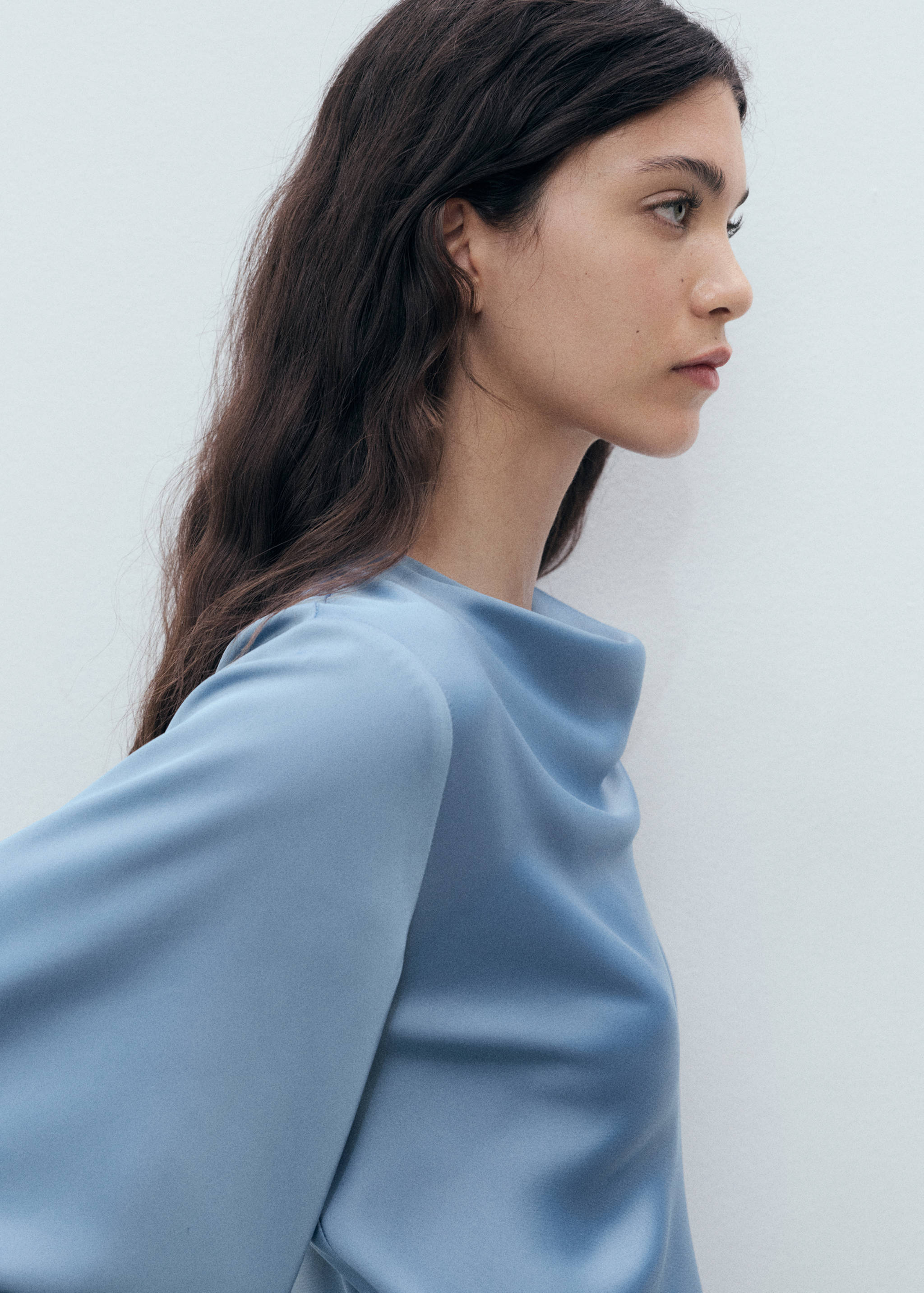 Satin klänning - Detaljer om artikeln 1