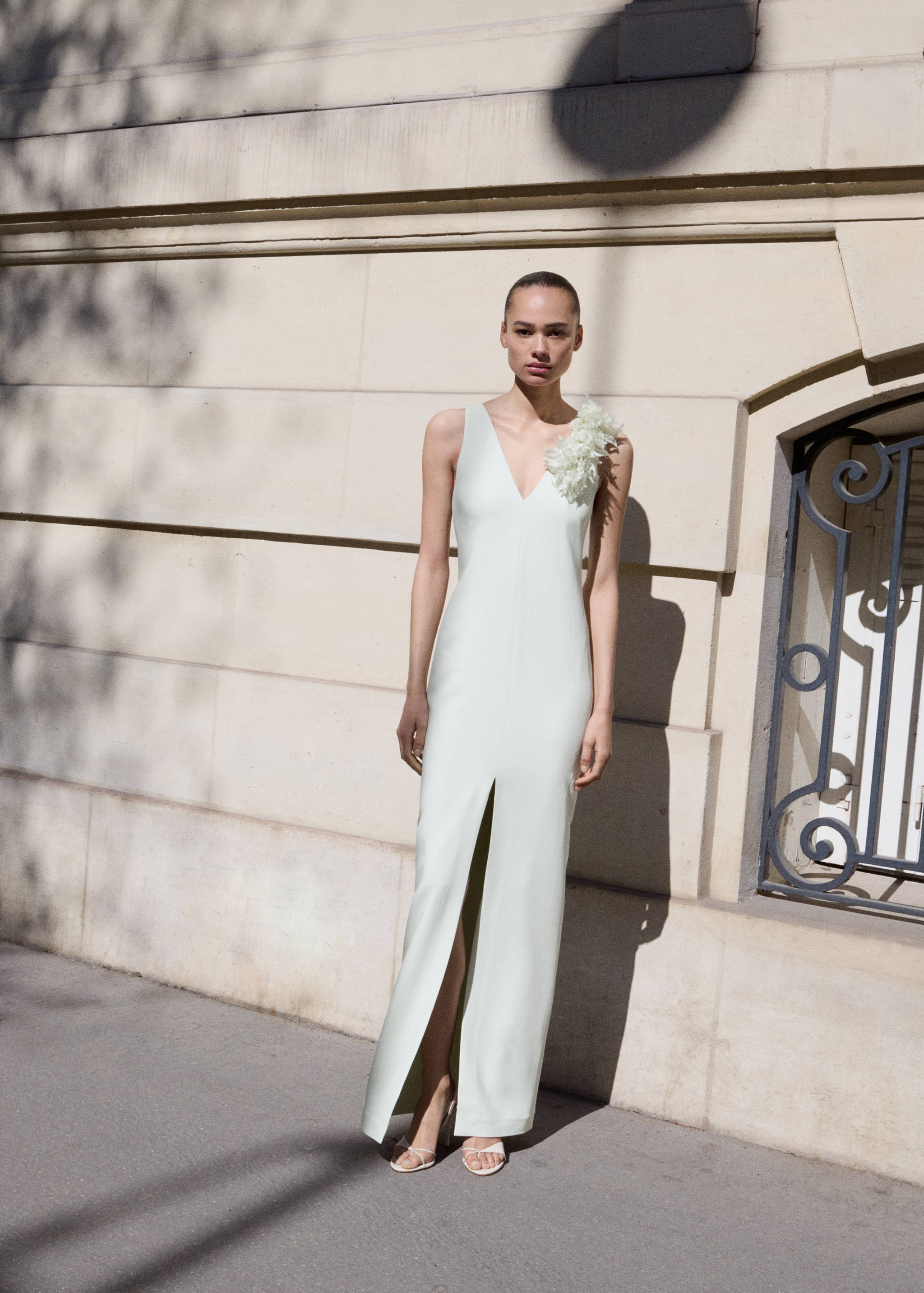 Robe à fleurs détail ouverture - Plan général