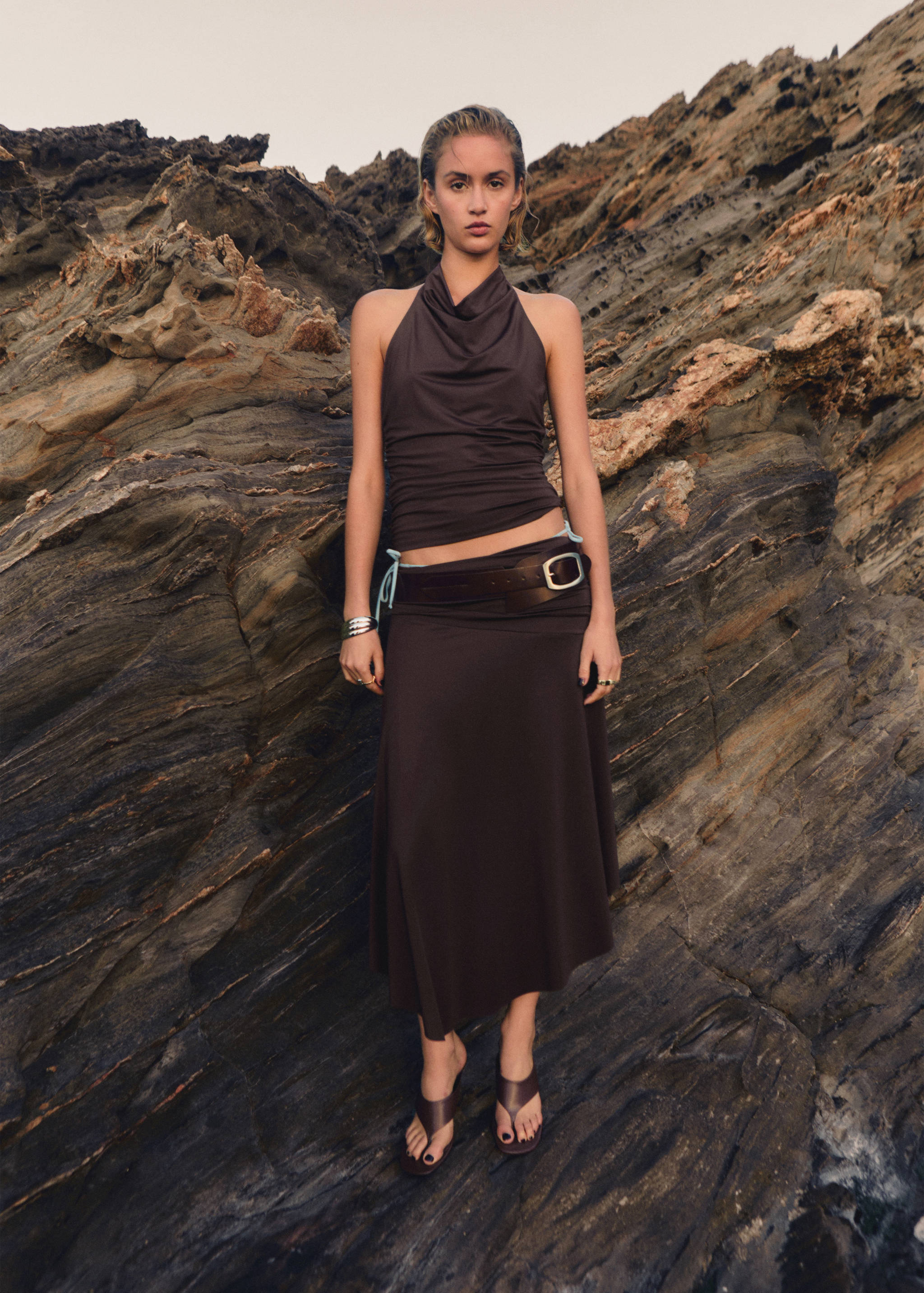 Draped halter top - General plane