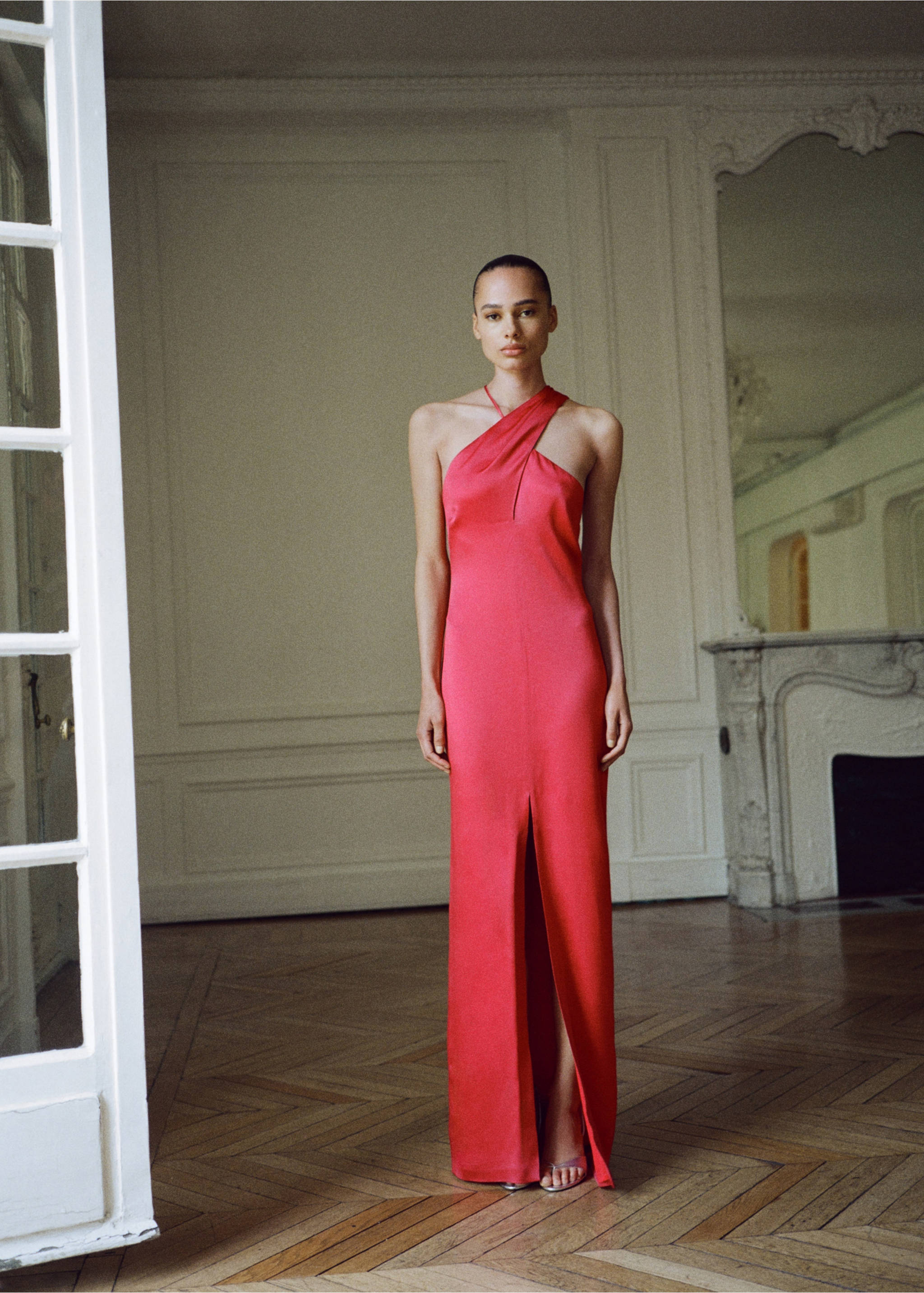 Robe cache-cœur ouverture - Plan général, Rouge. Ref: 17011272-00.