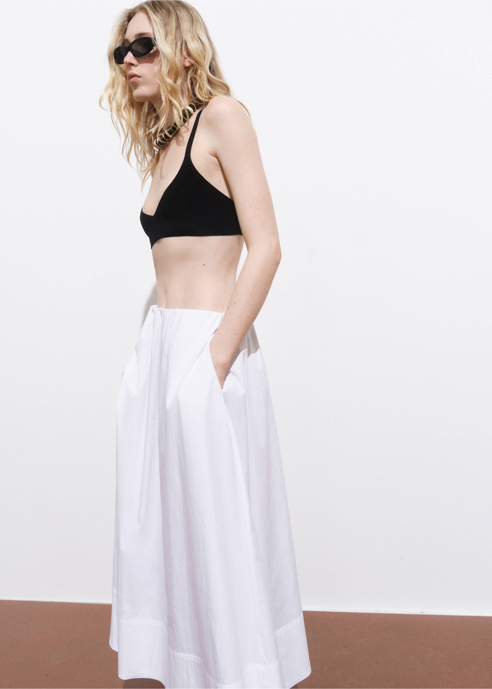 Jupe coton évasée - Détail de l'article 2, Blanc. Ref: 17011274-00.