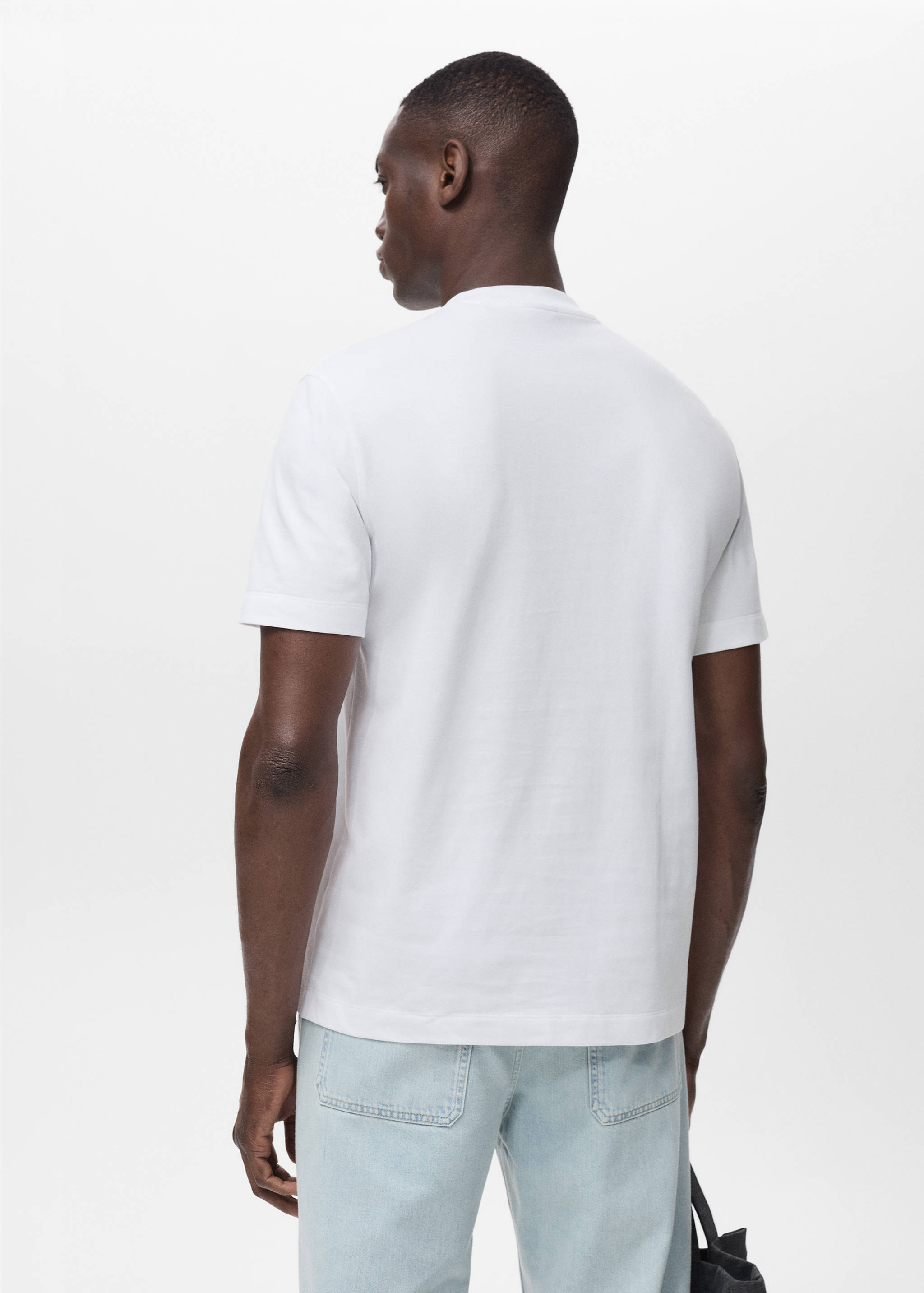 100% cotton t-shirt with embroidered detail - Reverse of the article