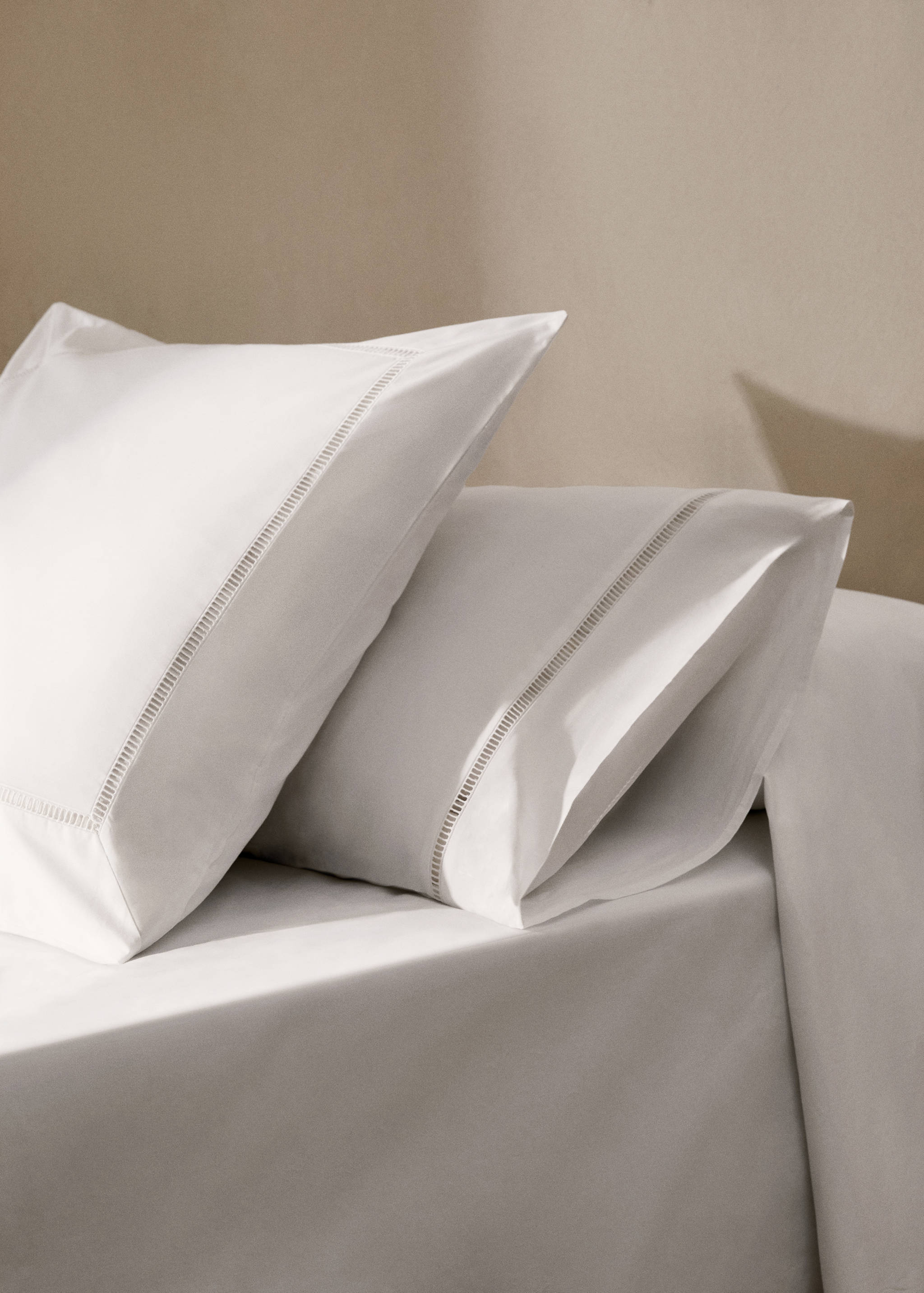 Two cotton percale pillowcases with hemstitch 50x75 cm - General plane