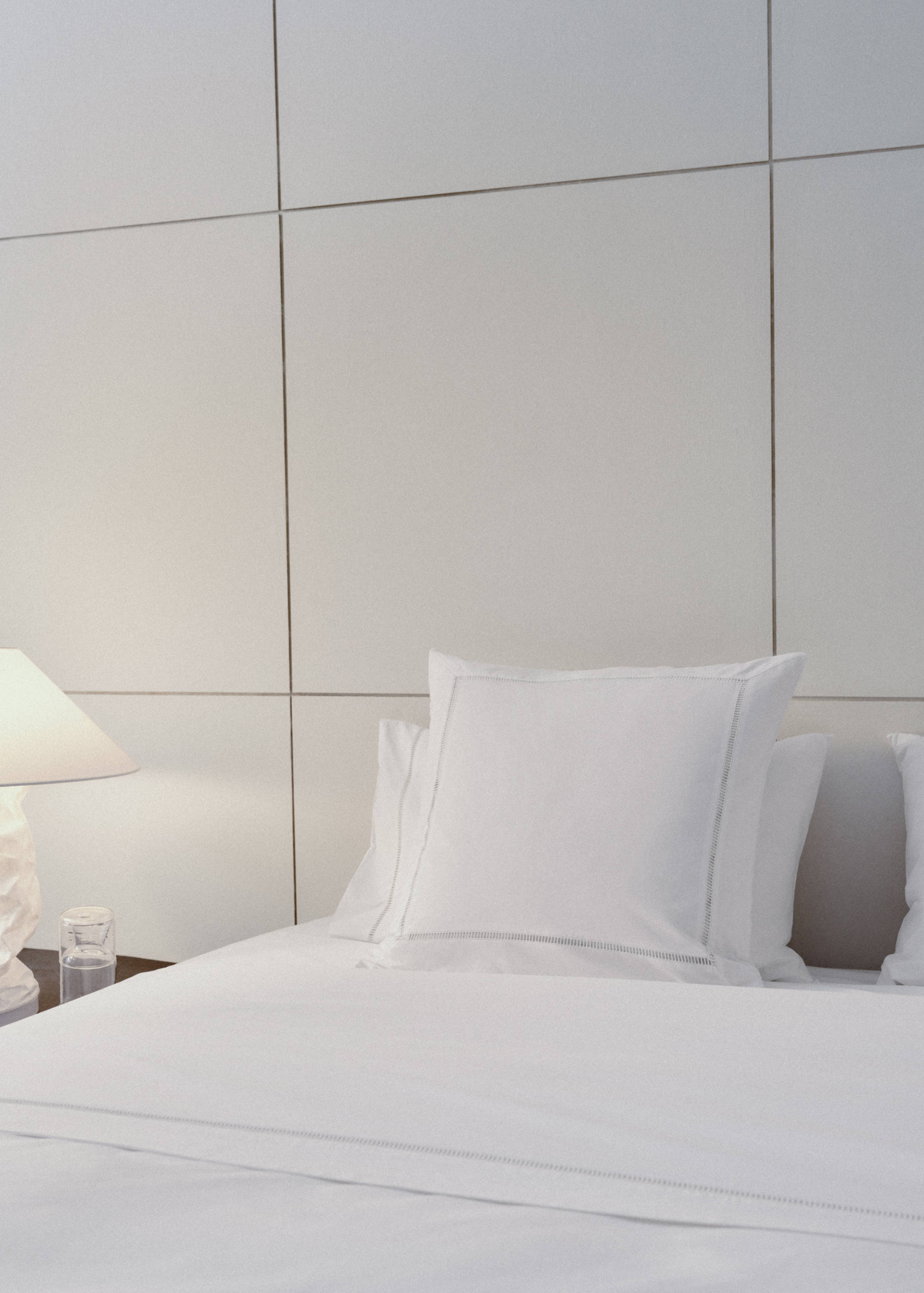 Two cotton percale hemstitched pillowcases 60x60 cm - Details of the article 6