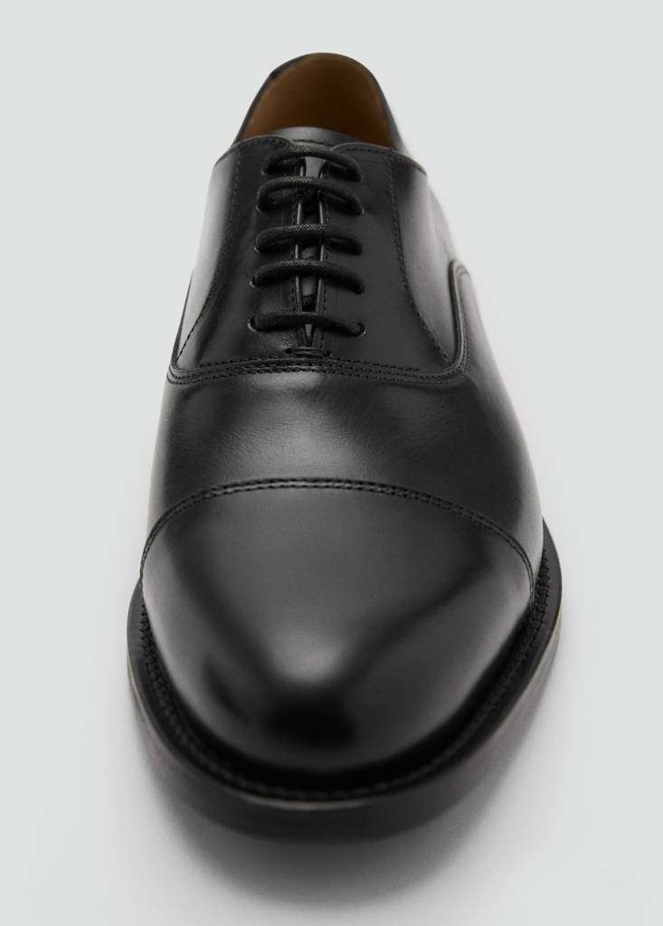 Oxford style leather shoe — Black