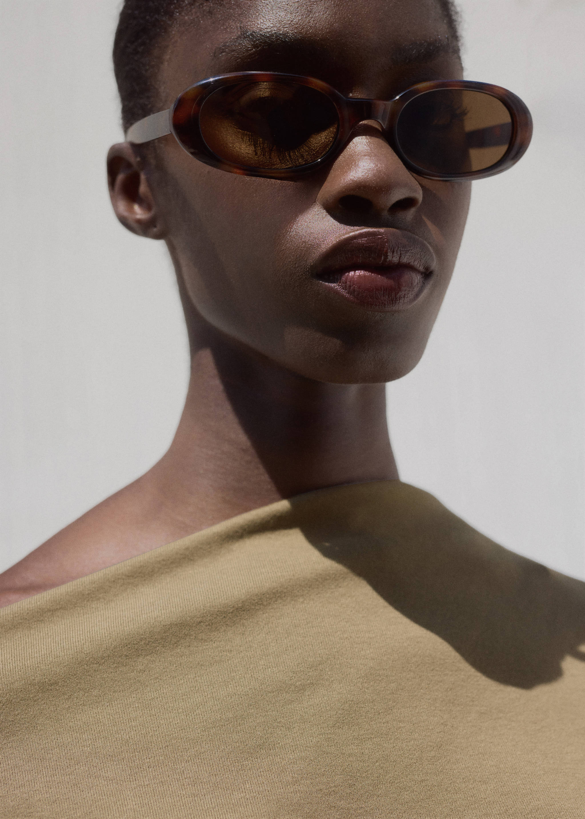 Bomullstopp med asymmetrisk urringning - Detaljer om artikeln 1