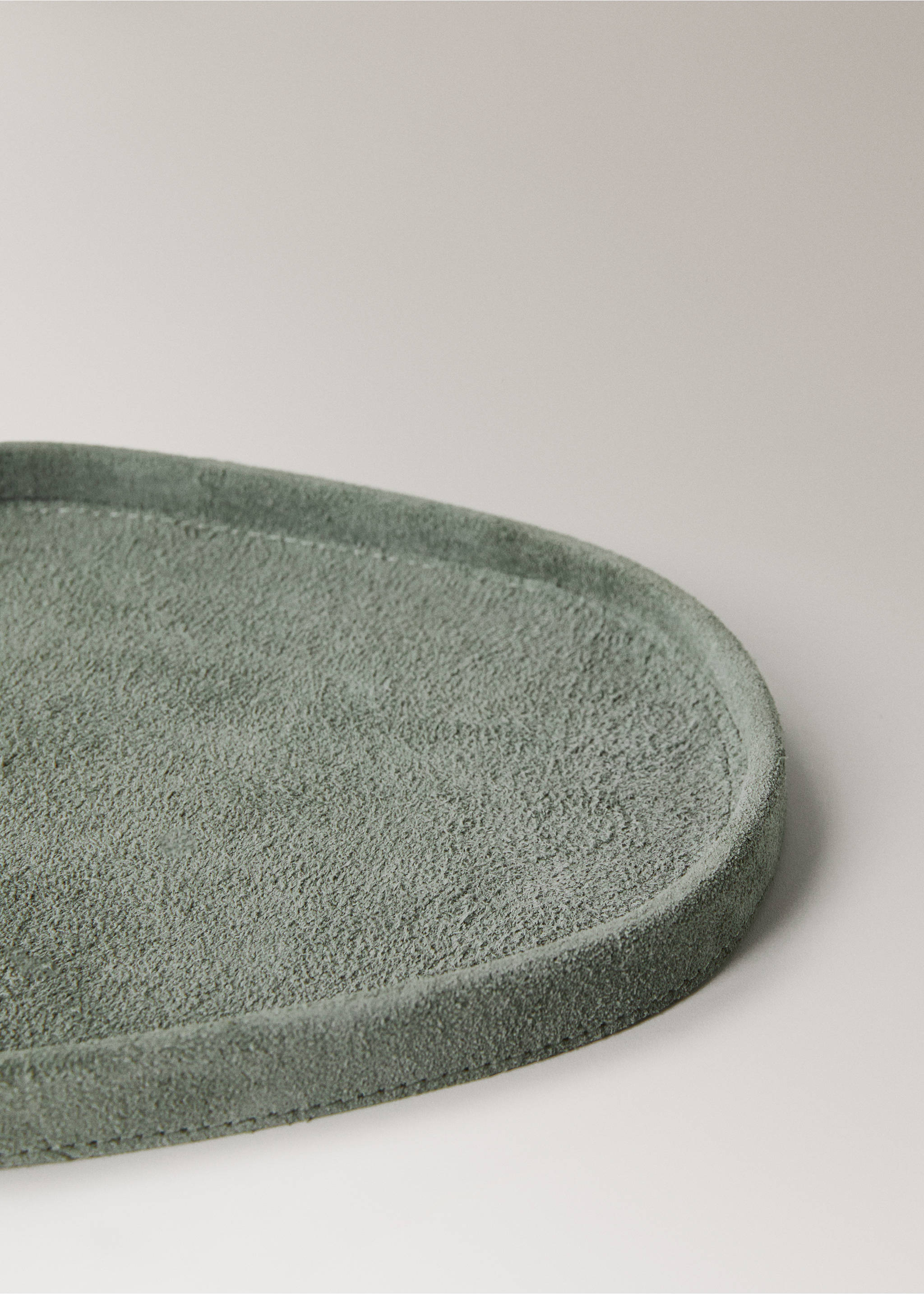 Közepes méretű bőrtálca - A termék adatai 2, Erdőzöld. Ref: 17011294-00.