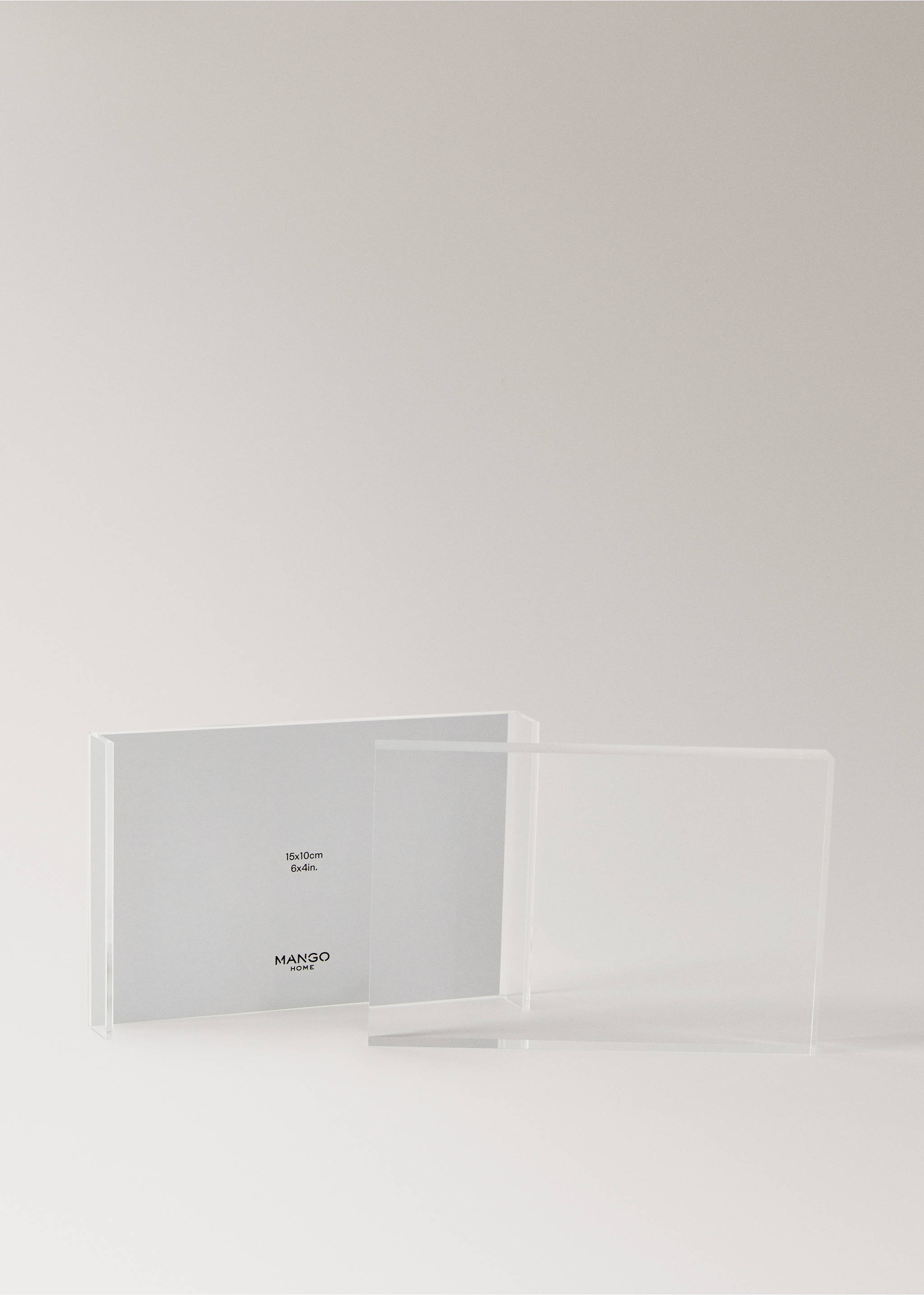 Kleine acryl lijst - Detail van het artikel 3, Zwart. Ref: 17011528-00.