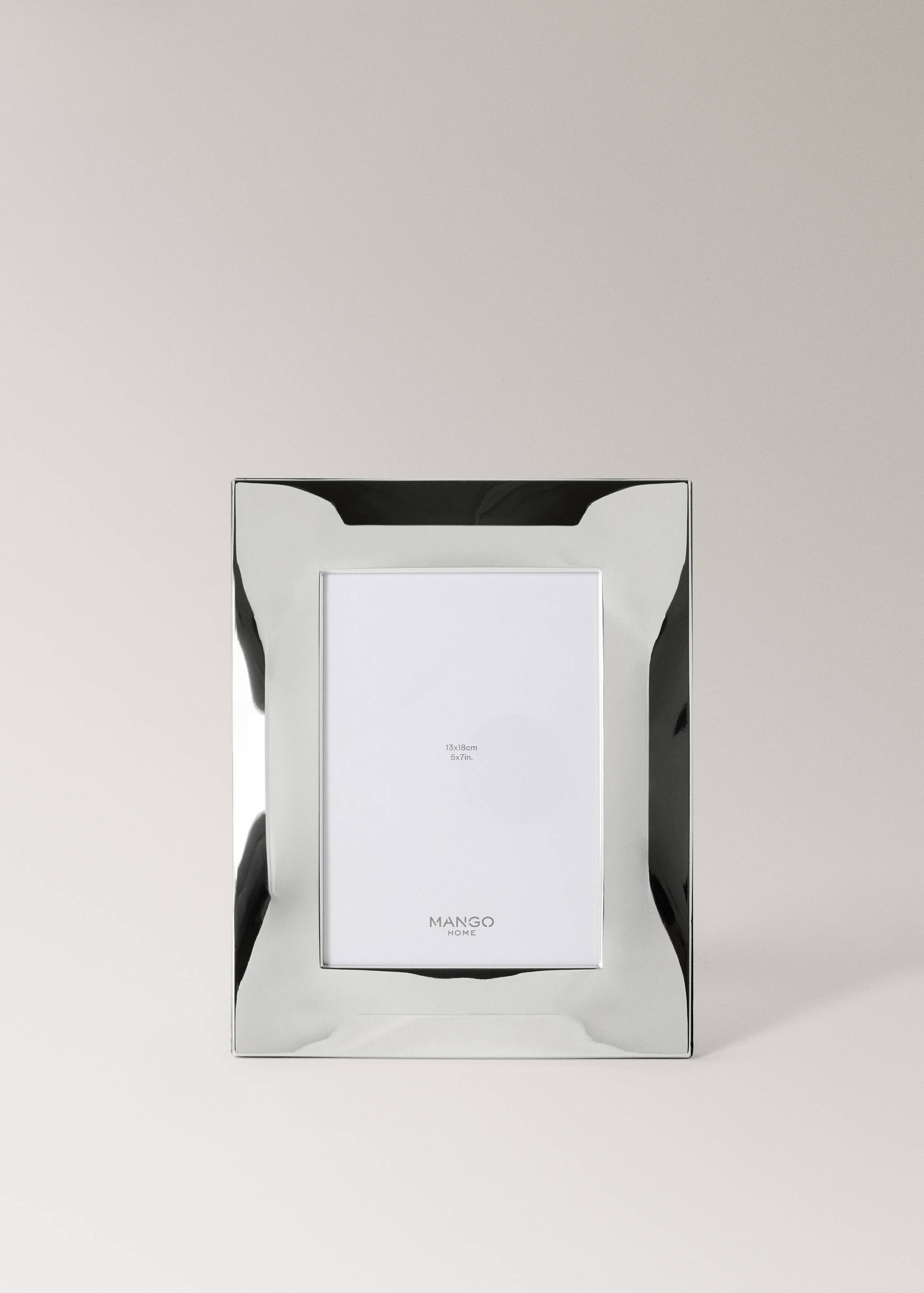 Metal frame with waves - Article without model