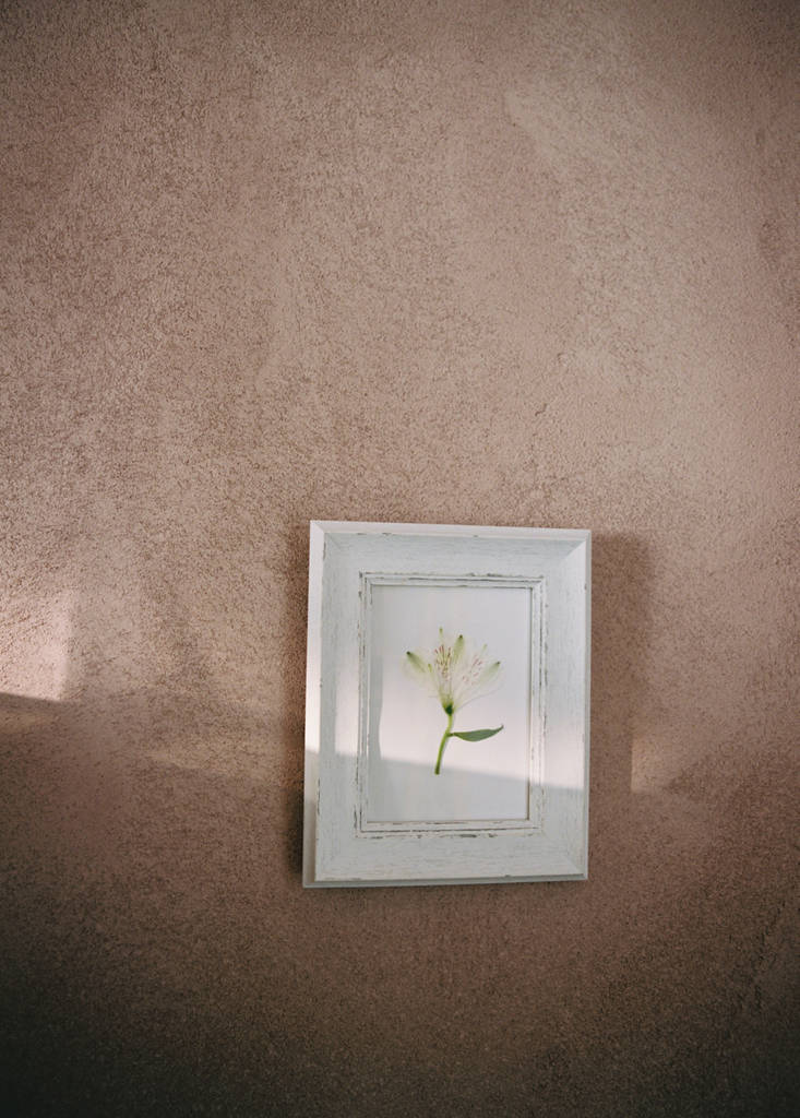 Large distressed profile photo frame — White
