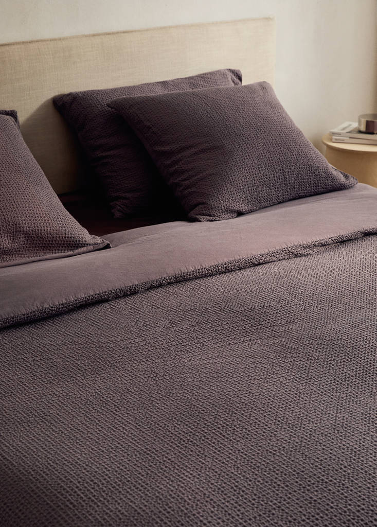 Percale cotton waffle duvet cover King bed — Blackberry