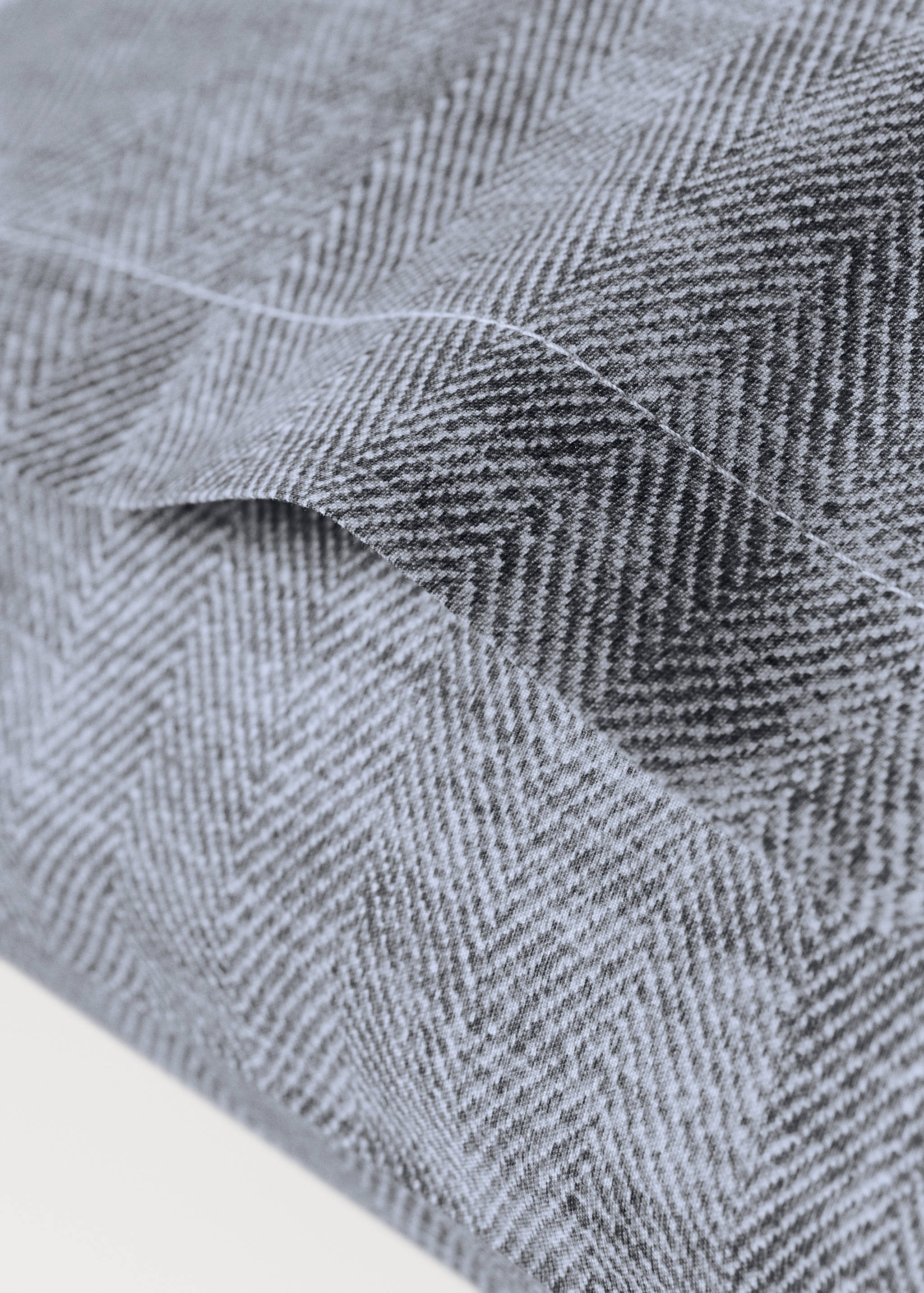 Two percale cotton herringbone-print pillowcases 50x75 cm - Details of the article 2