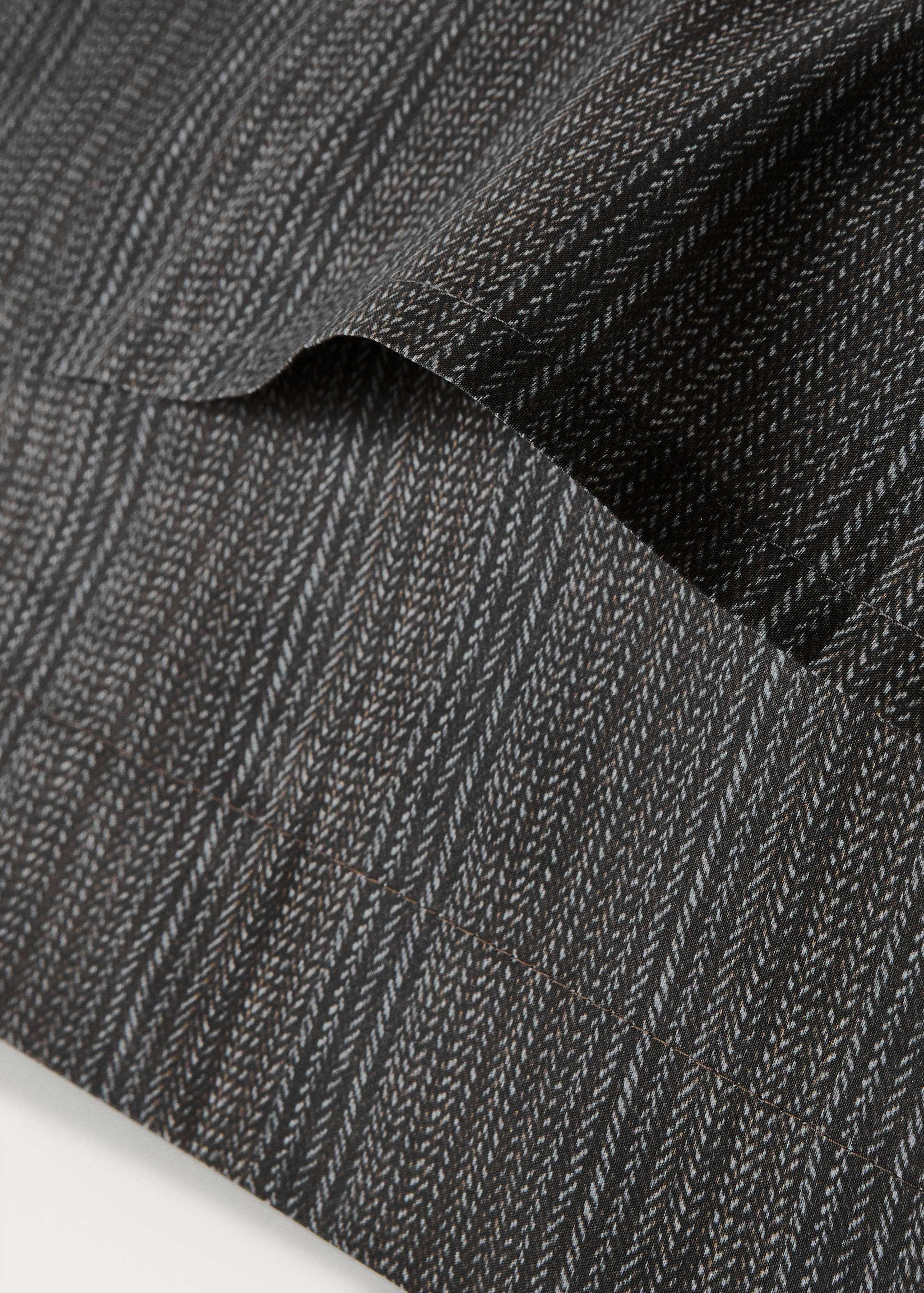 Duas capas de almofada de percal com estampado de alfaiataria 60x60 cm - Pormenor do artigo 3