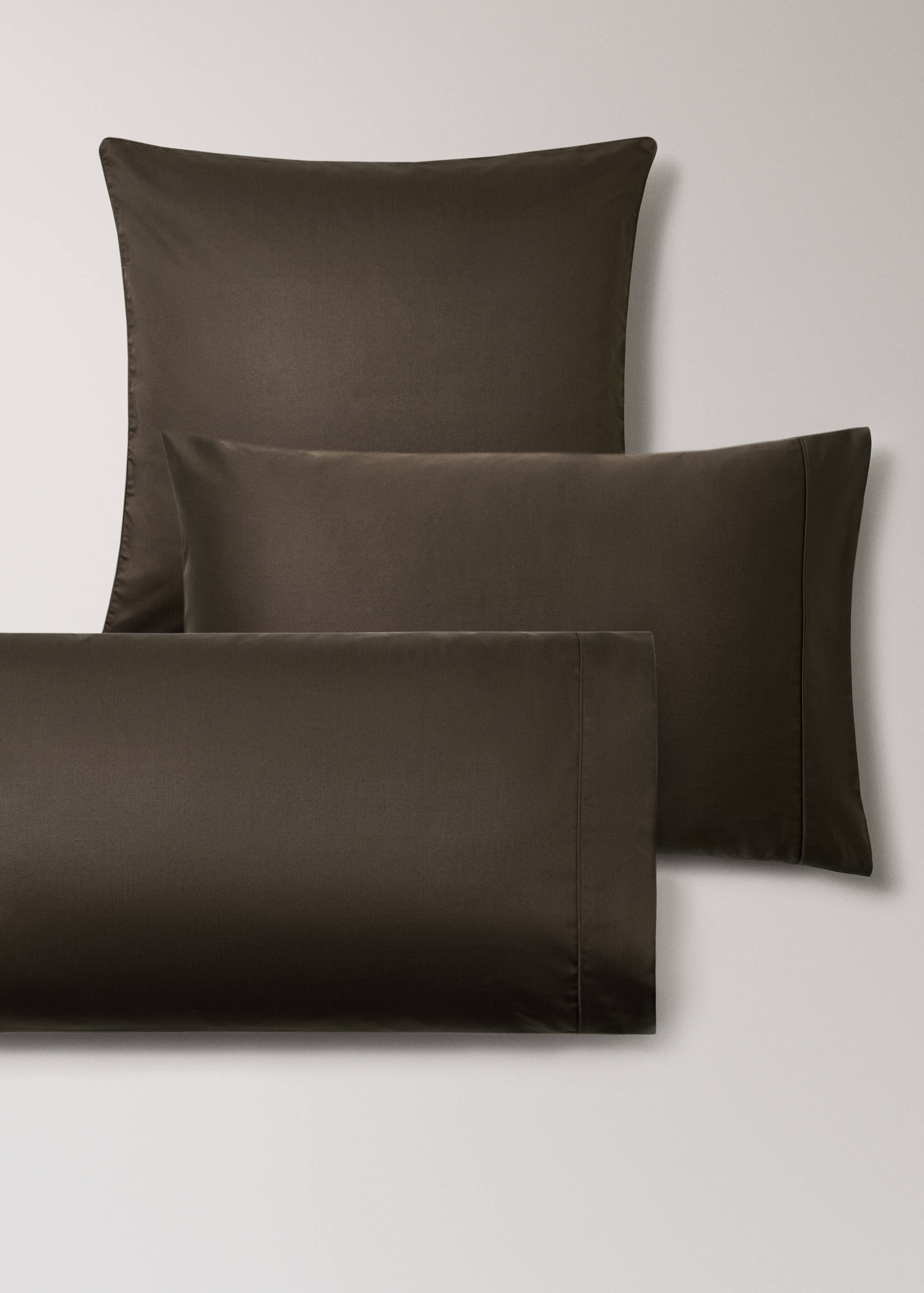 600-thread count satin cotton pillowcase, 45x110 cm - Details of the article 3