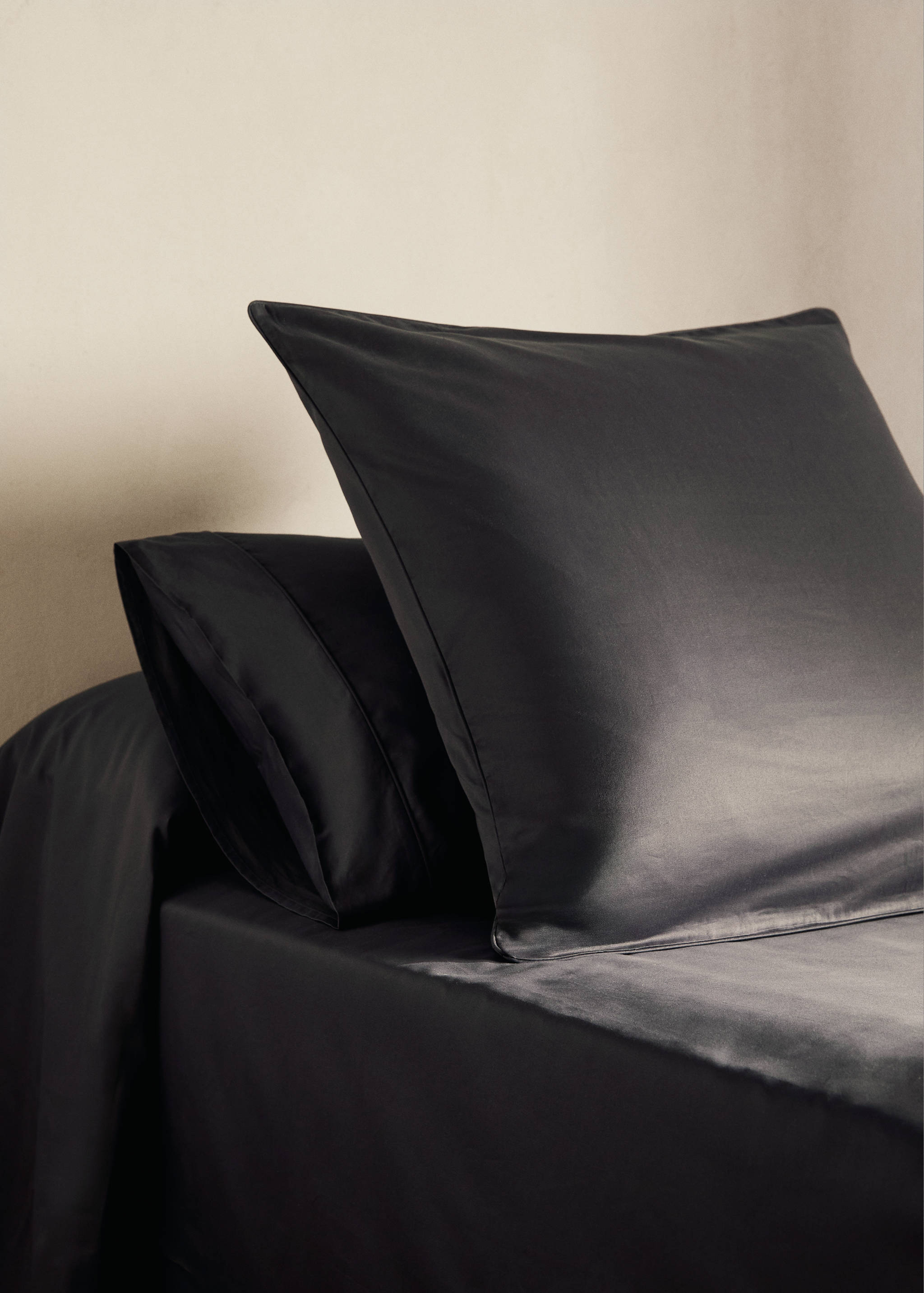 600-thread count satin cotton pillowcase, 45x110 cm - General plane