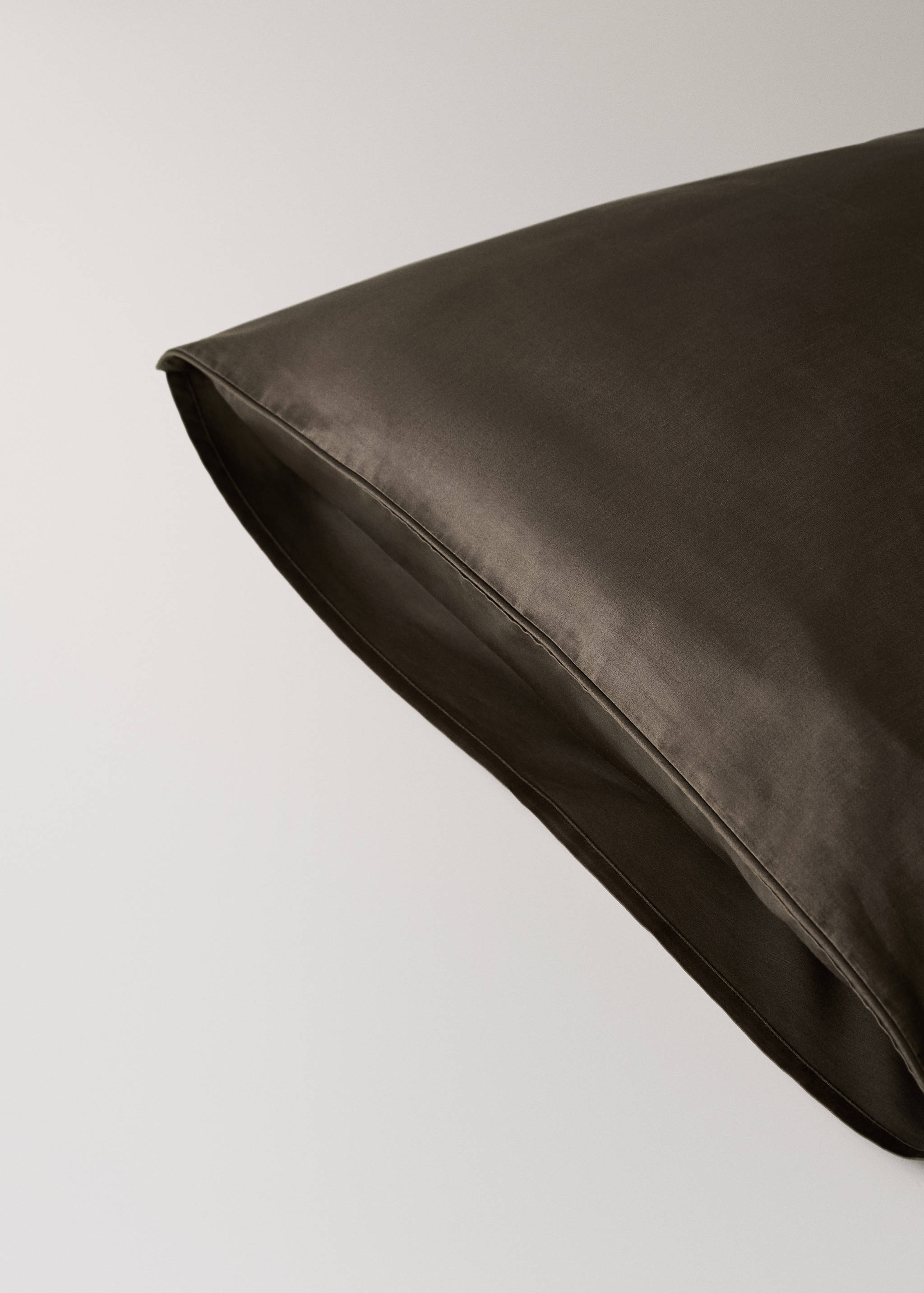 Zwei Kopfkissenbezüge aus Baumwollsatin, 600er Fadendichte, 60 x 60 cm - Detail des Artikels 1