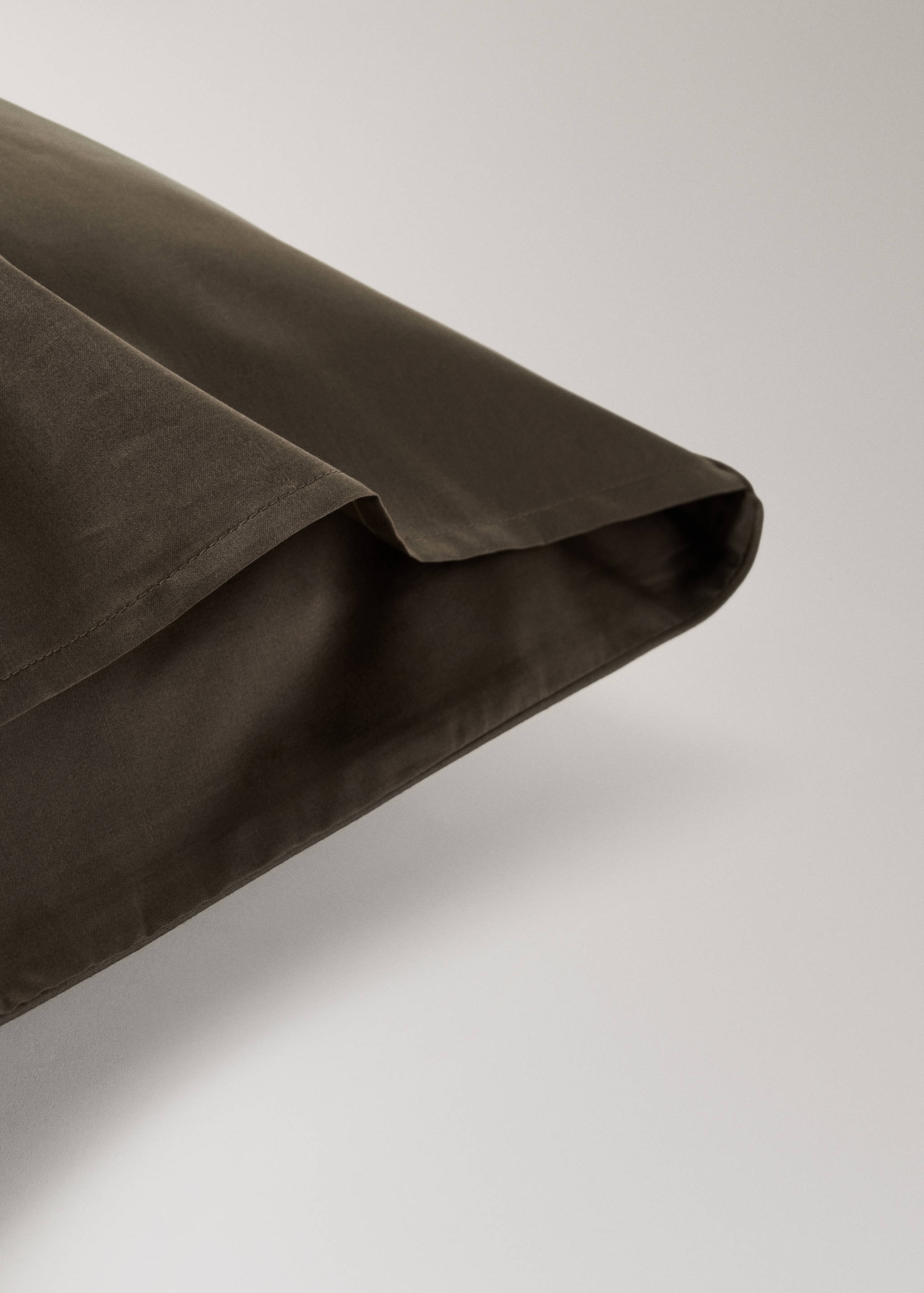 Zwei Kopfkissenbezüge aus Baumwollsatin, 600er Fadendichte, 60 x 60 cm - Detail des Artikels 2