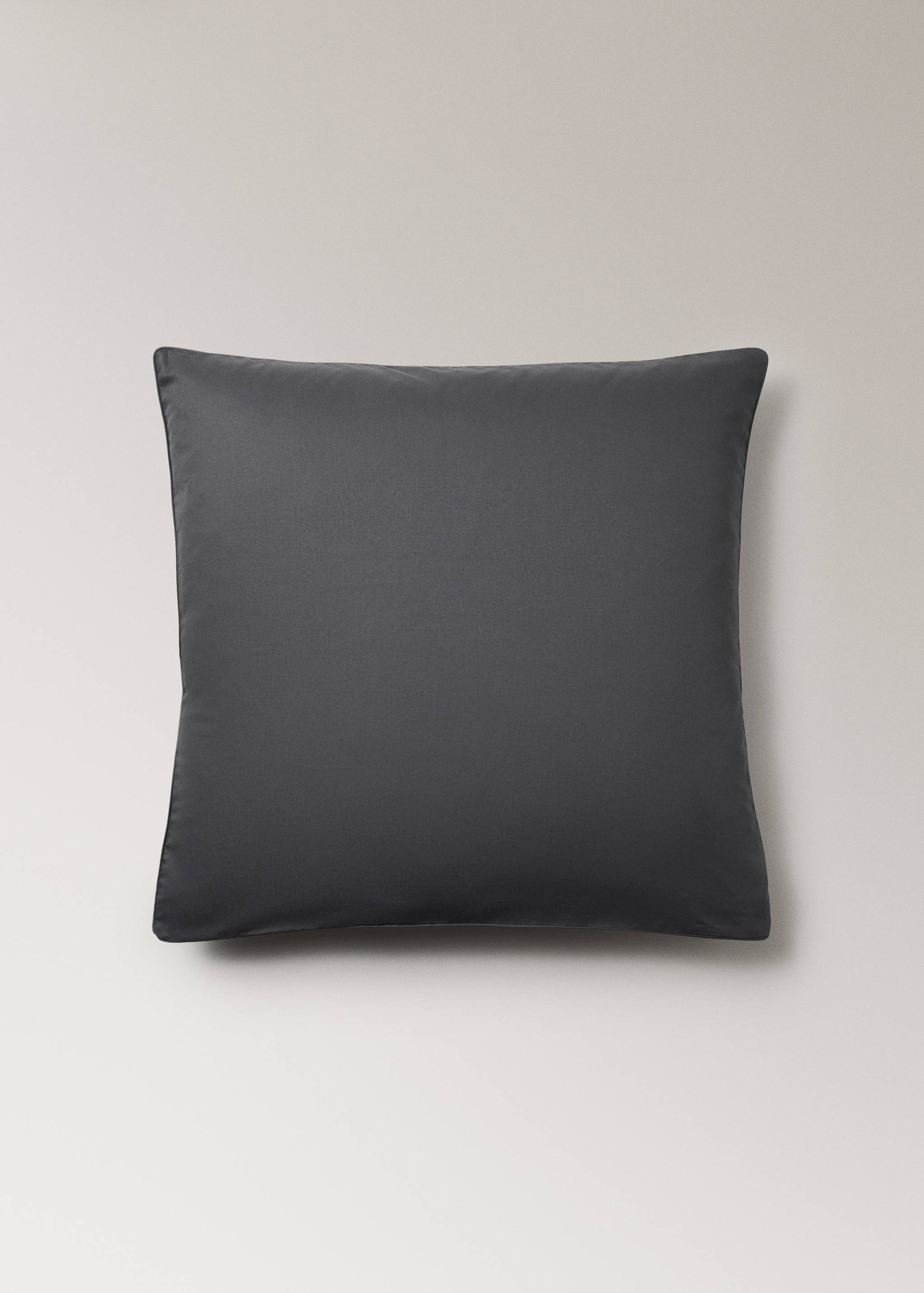 Zwei Kopfkissenbezüge aus Baumwollsatin, 600er Fadendichte, 60 x 60 cm - Artikel ohne Model