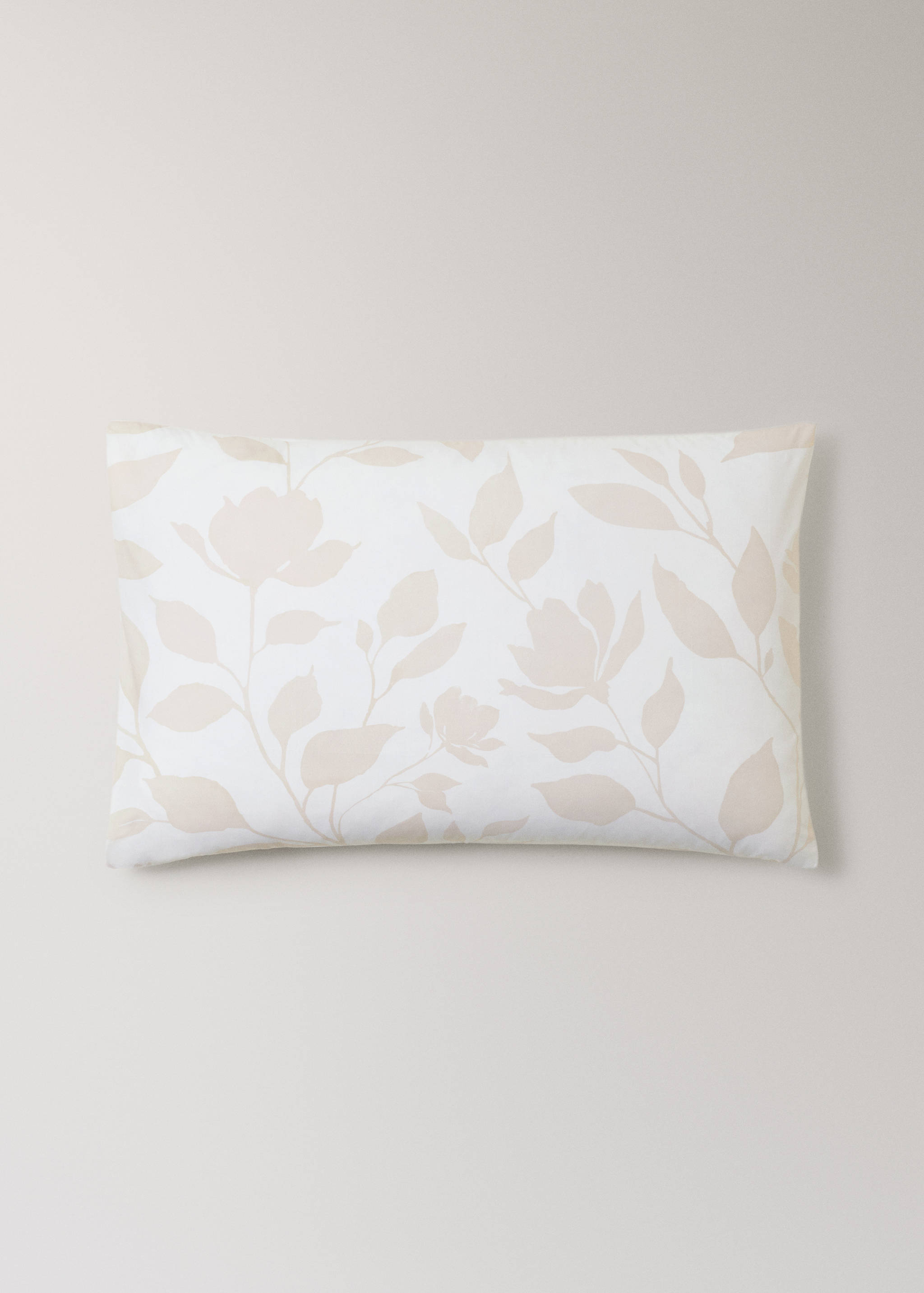 Two percale cotton floral-print pillowcases 50x75 cm - Article without model