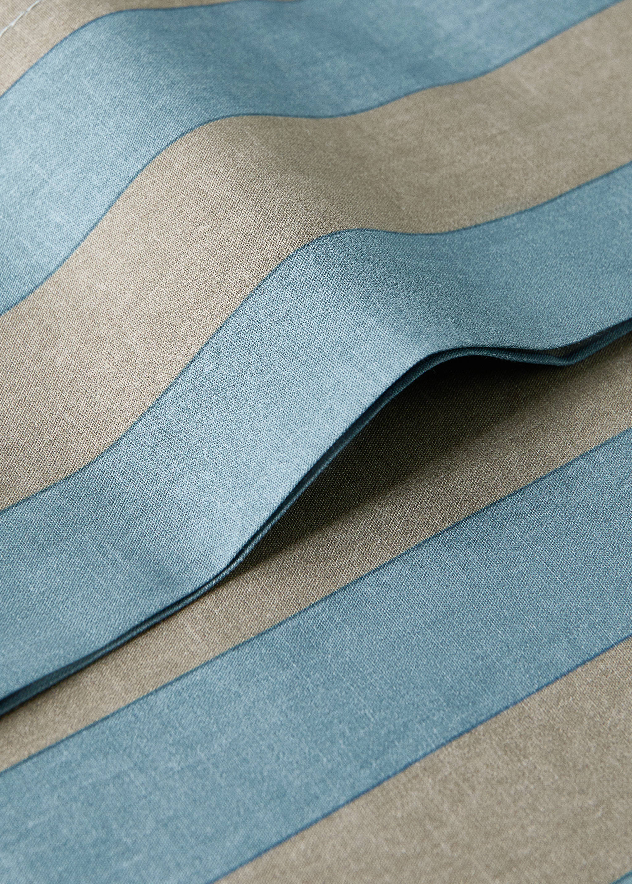 Наволочка дитяча бавовняна в смужку 45x110 см - Детальніше про товар 1