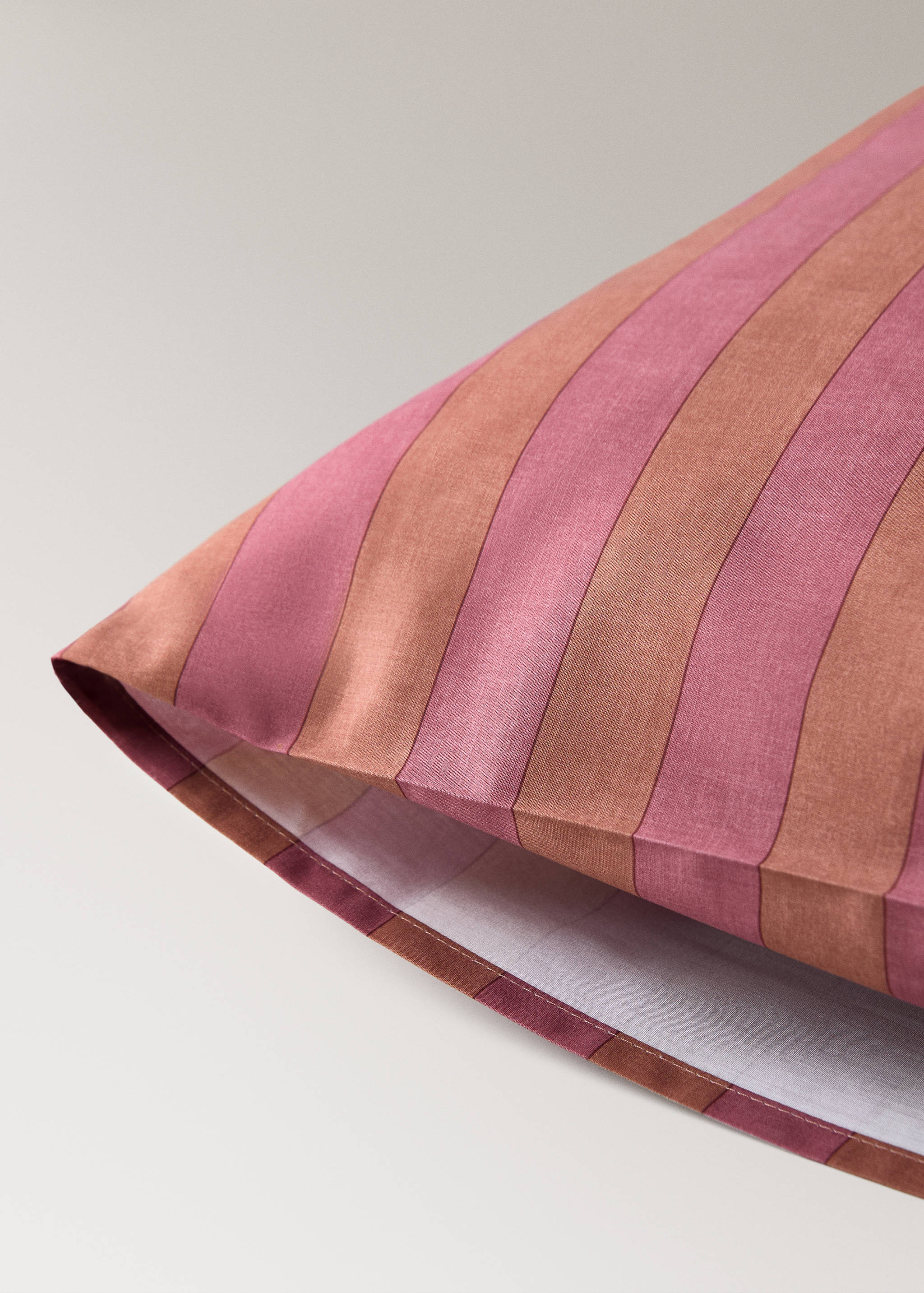 Children's Kodak-striped pillowcase 60x60 cm - Details of the article 2