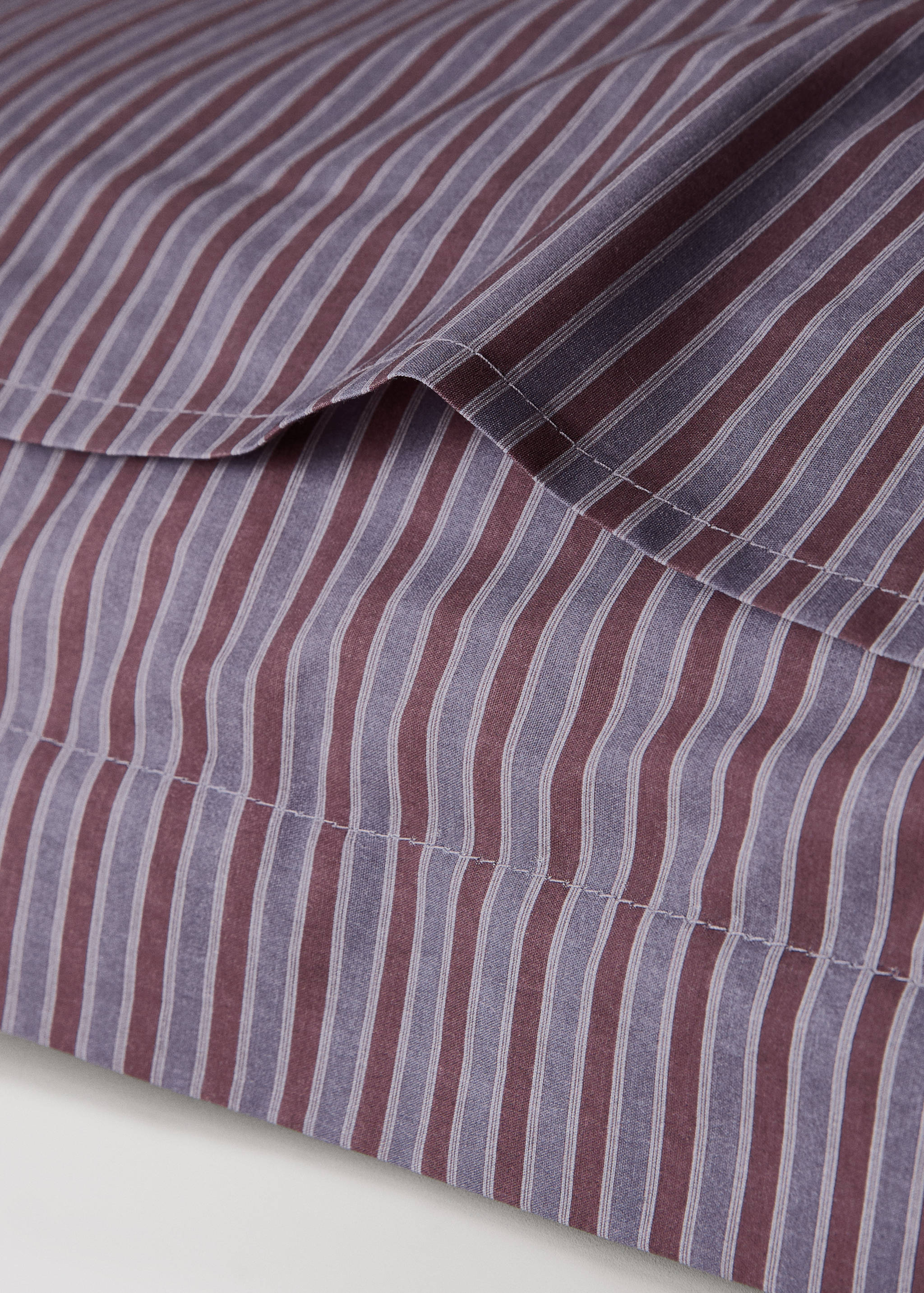 Dwie poszewki na poduszki z bawełnianego perkalu z kwiatowym wzorem 60x60cm - Szczegóły artykułu 2