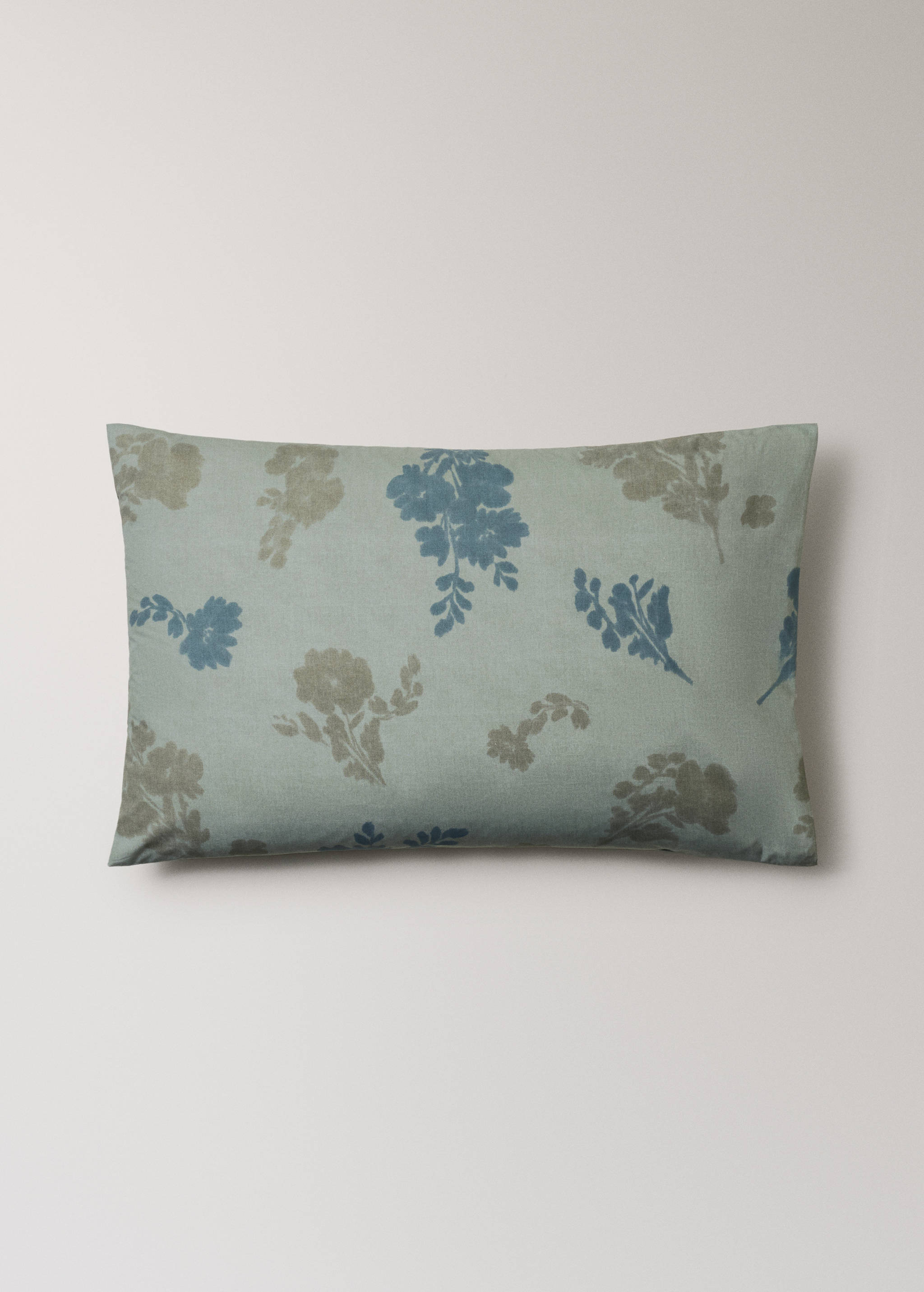 Dva povlaky na polštáře z bavlněného perkálu 200 vláken s květinovým vzorem s jemnými přechody 50x75 cm - Zboží bez modelu