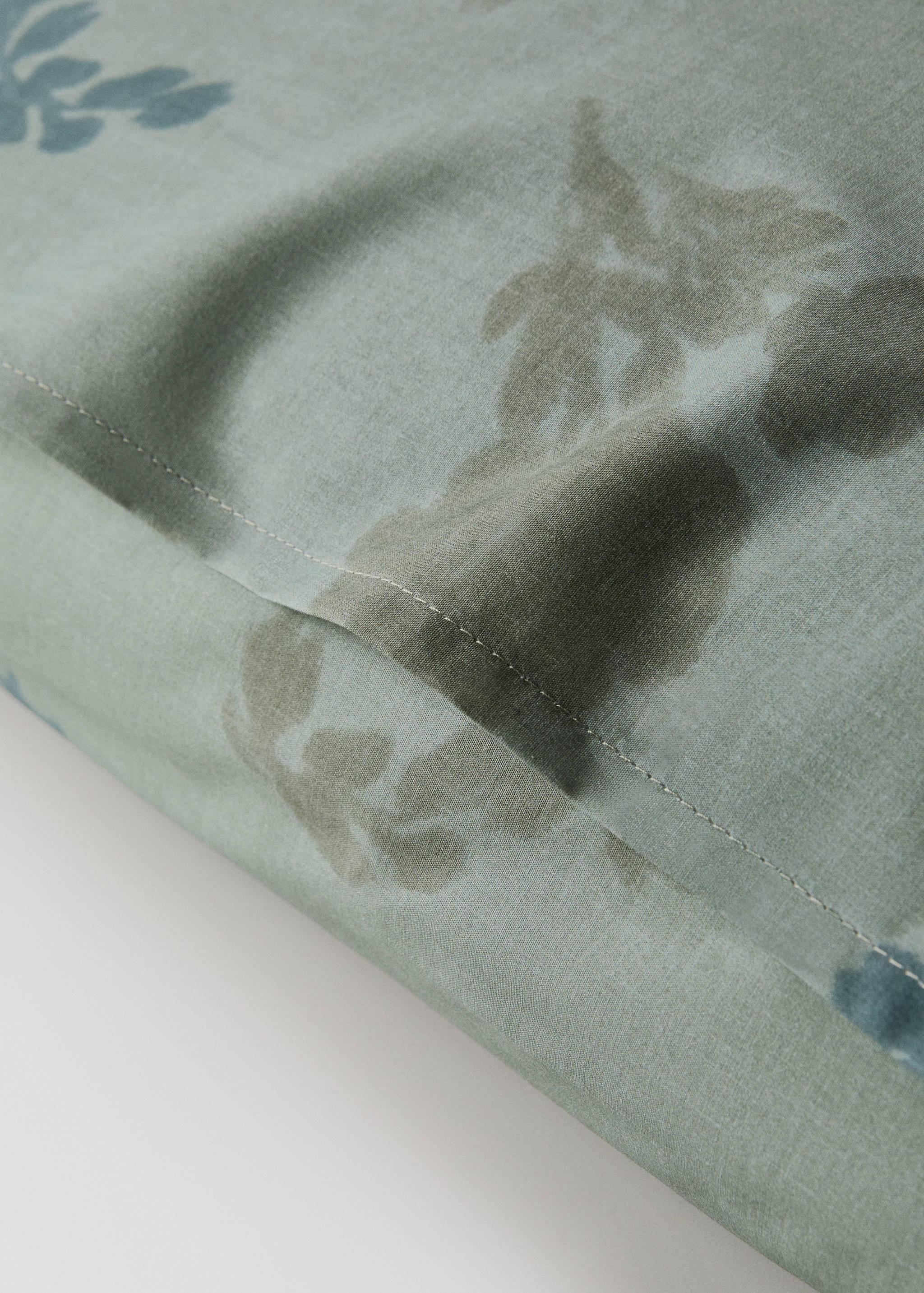 Dva povlaky na polštáře z bavlněného perkálu 200 vláken s květinovým vzorem s jemnými přechody 50x75 cm - Detail zboží 3