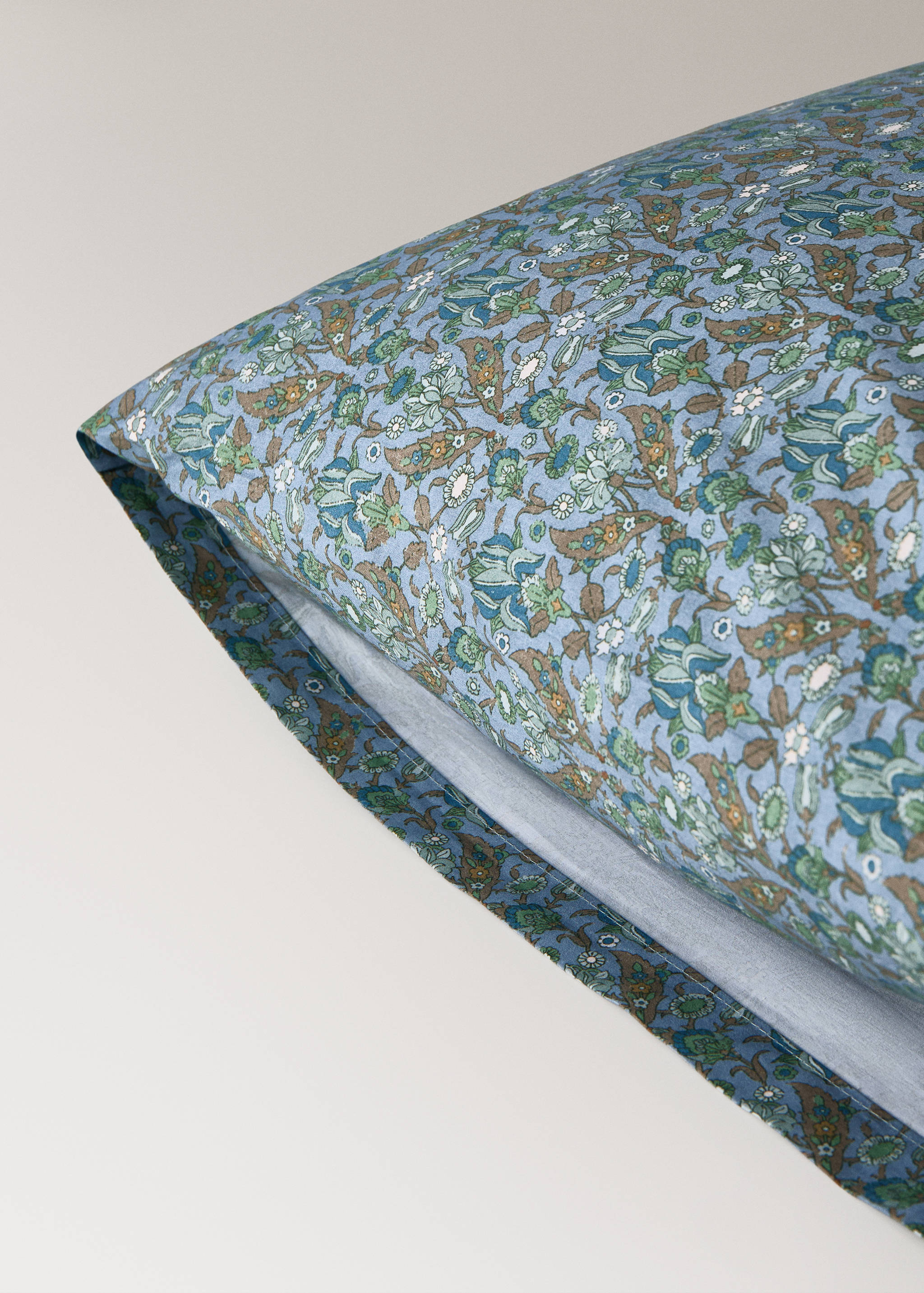 Percale cotton pillowcase with small floral print 50x75 cm - Details of the article 2