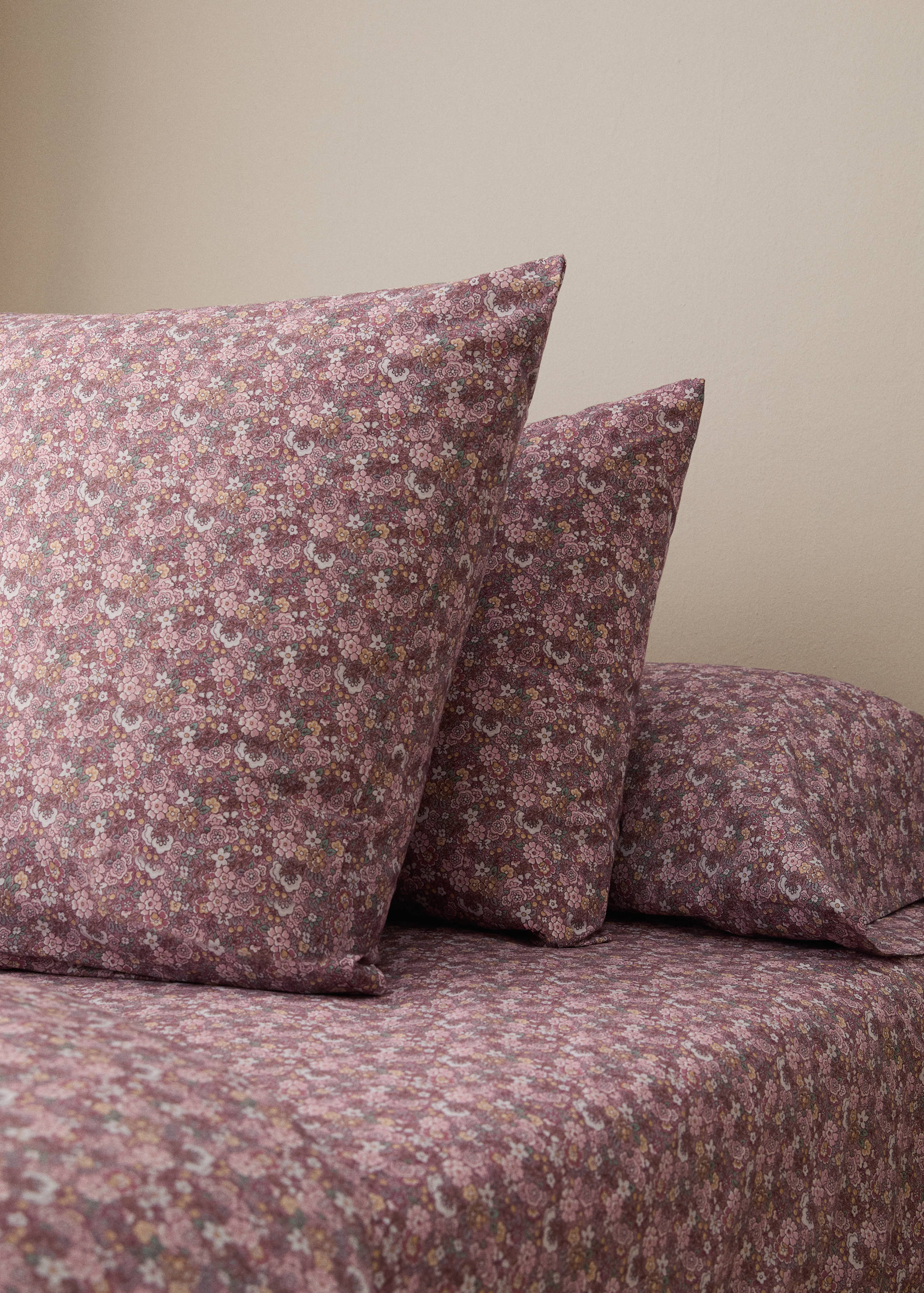 Percale cotton pillowcase with small floral print 60x60 cm - General plane