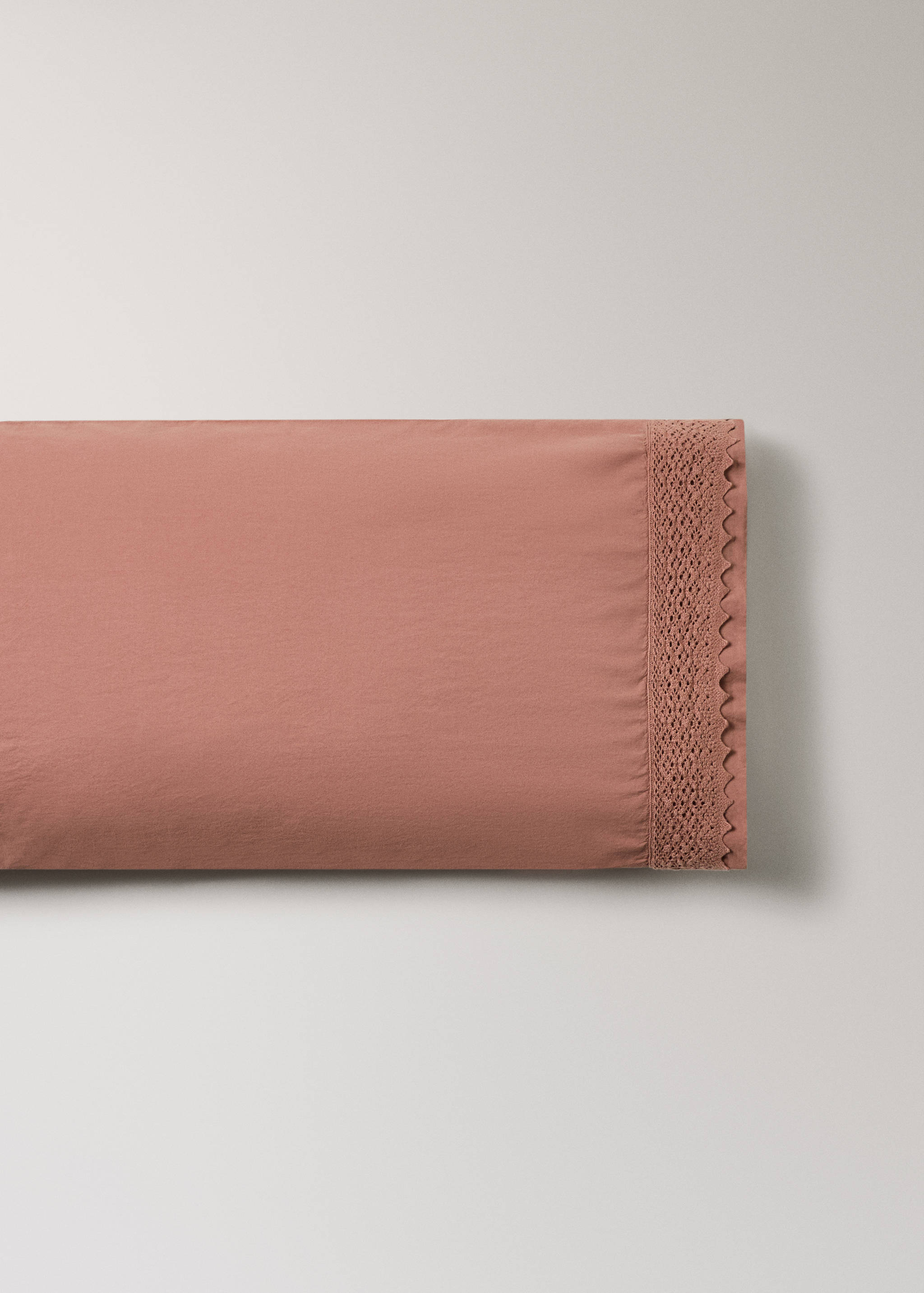 Washed cotton pillowcase with lace trim 45x110 cm - Article without model