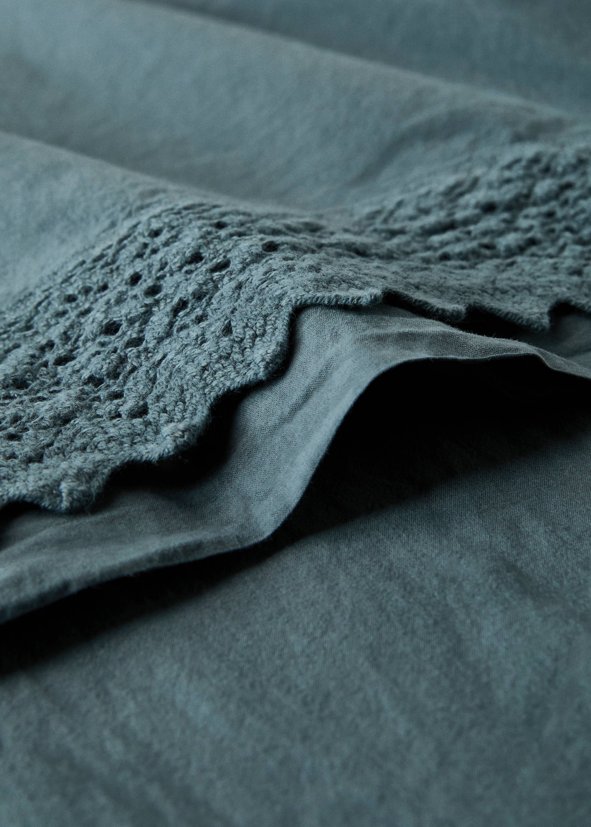 Washed cotton pillowcase with lace trim 45x110 cm - Details of the article 2