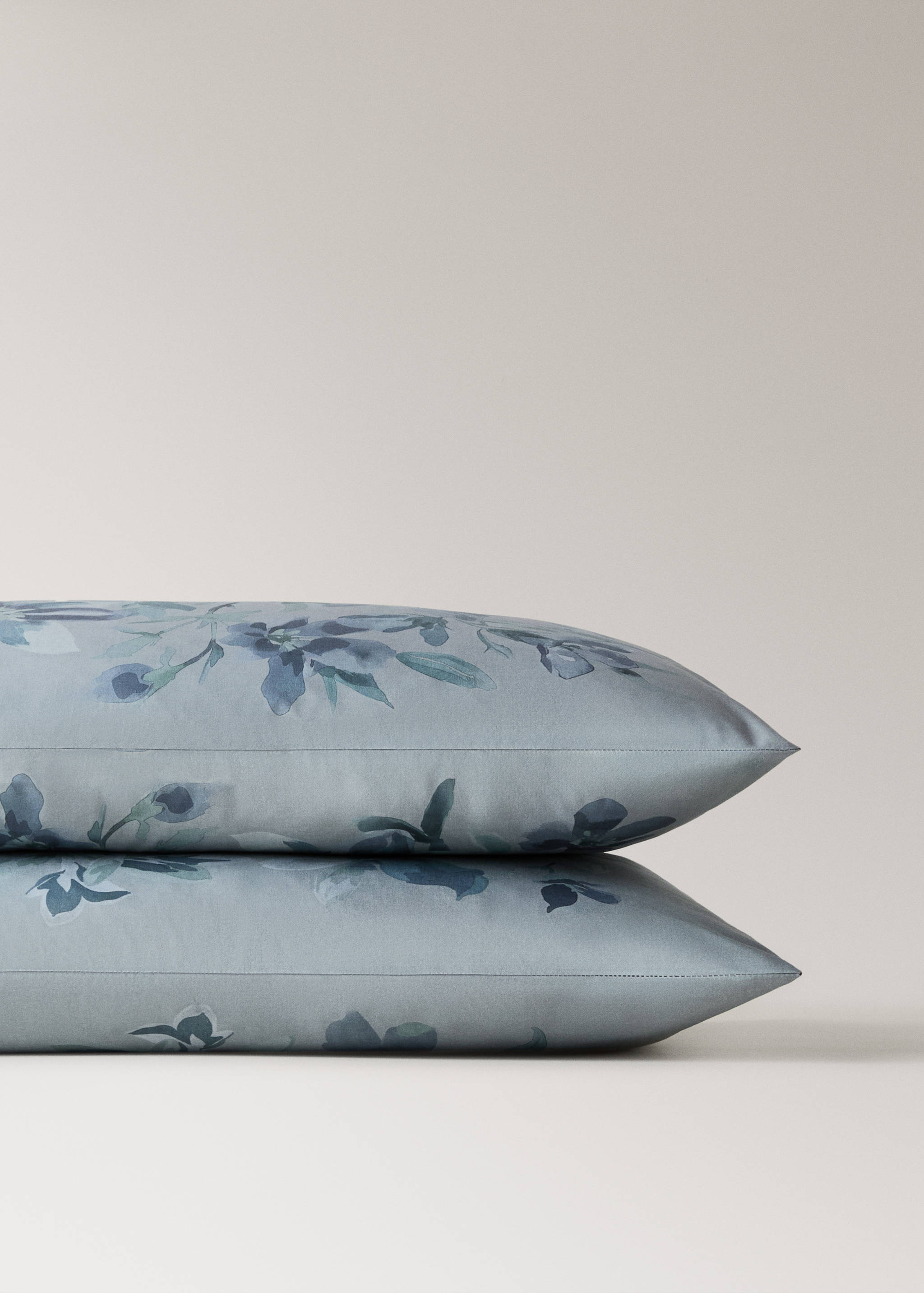 Kissenbezug aus Baumwollperkal mit Aquarell-Blumenmuster 50x75 cm - Detail des Artikels 1